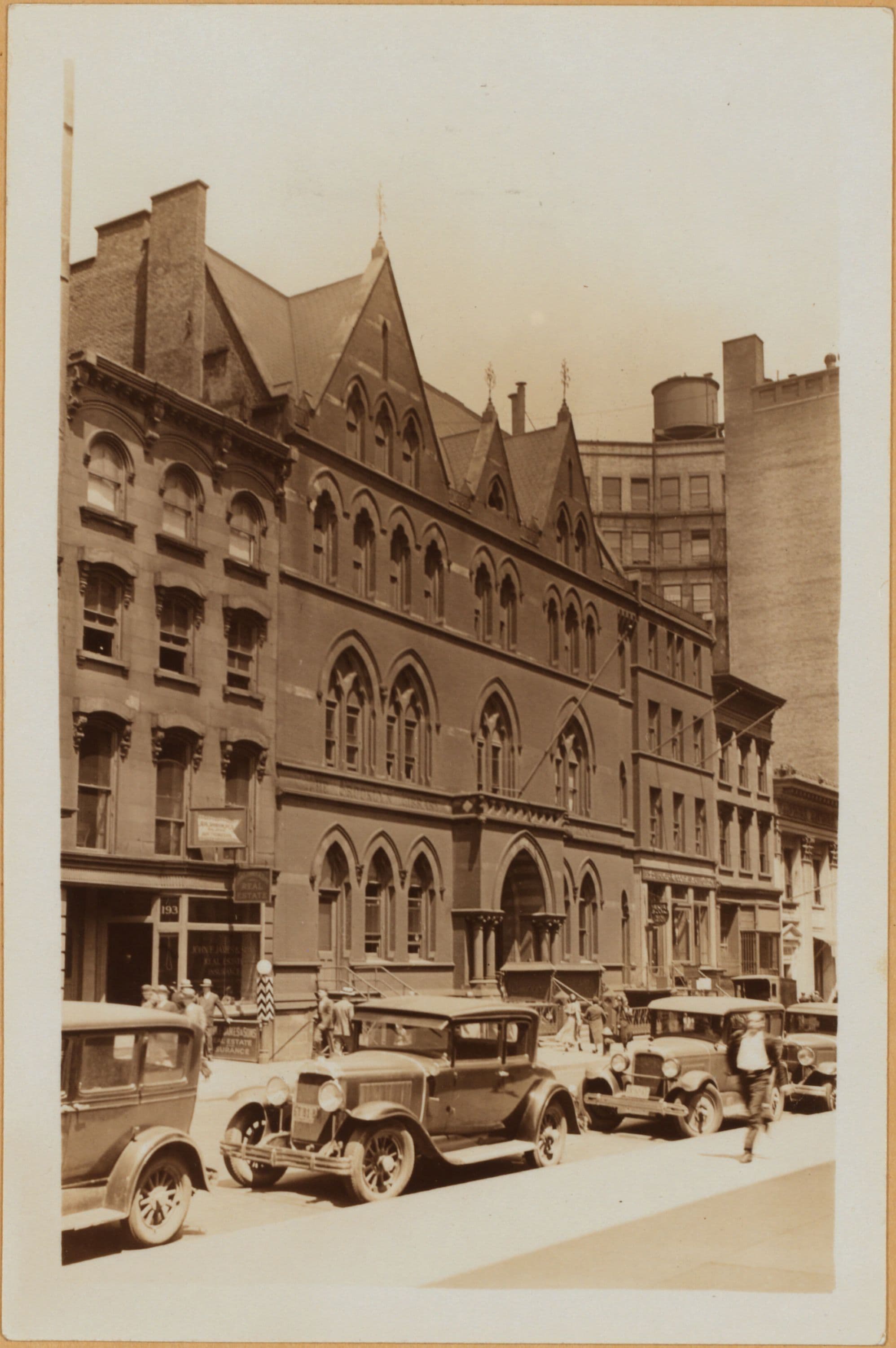 Brooklyn: Montague Street - Clinton Street