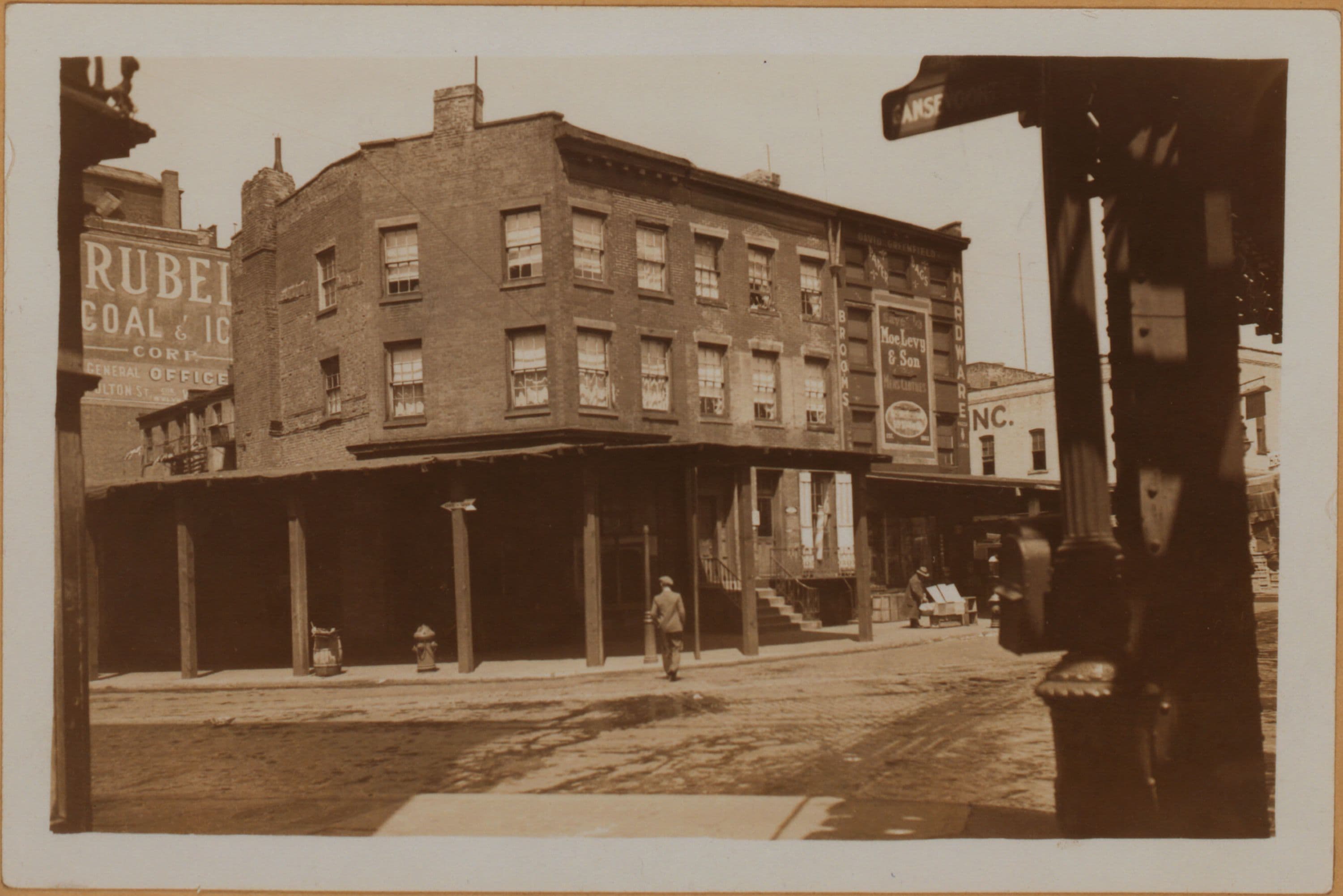 Manhattan: 9th Avenue - Gansevoort Street