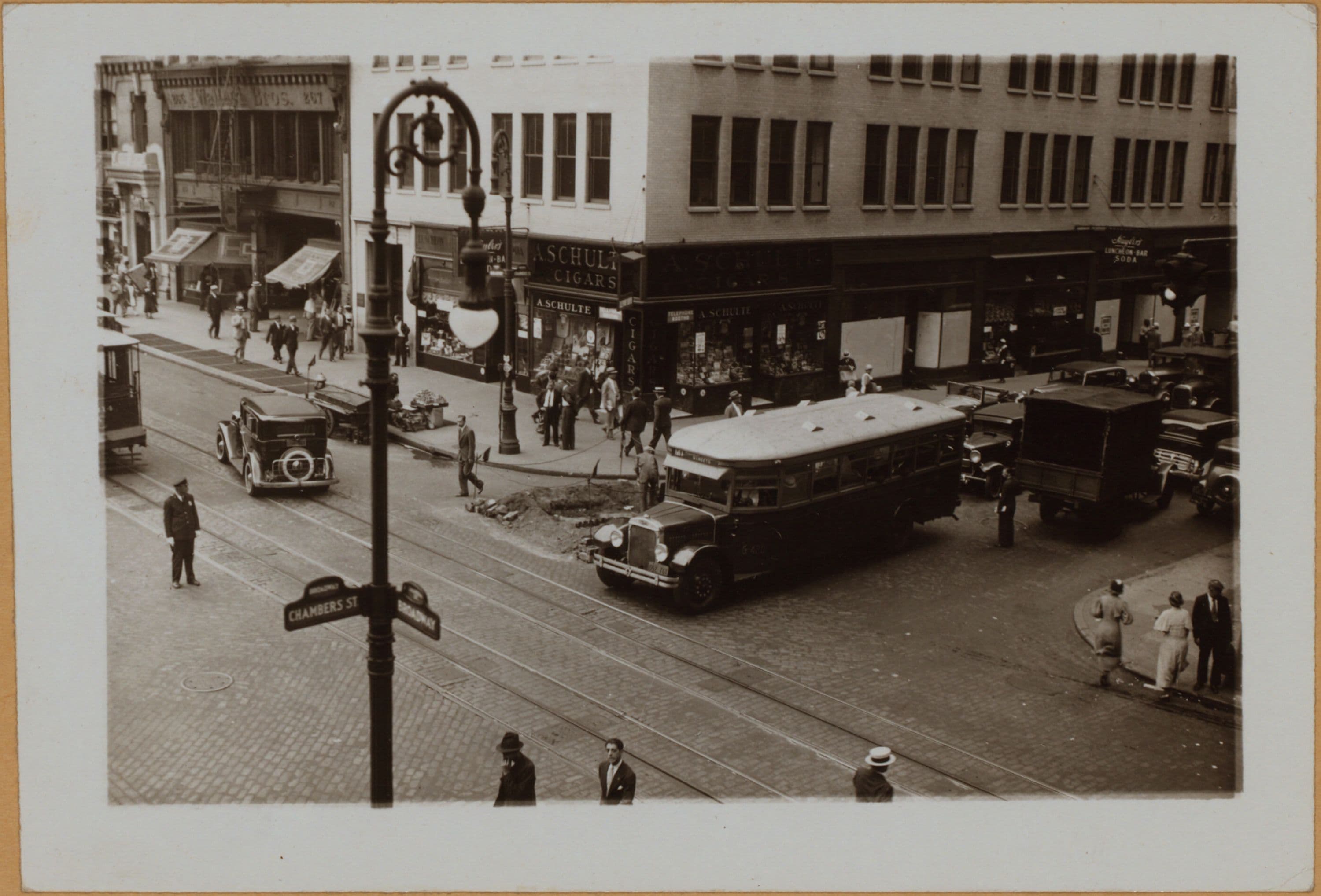 Manhattan: Broadway - Chambers Street