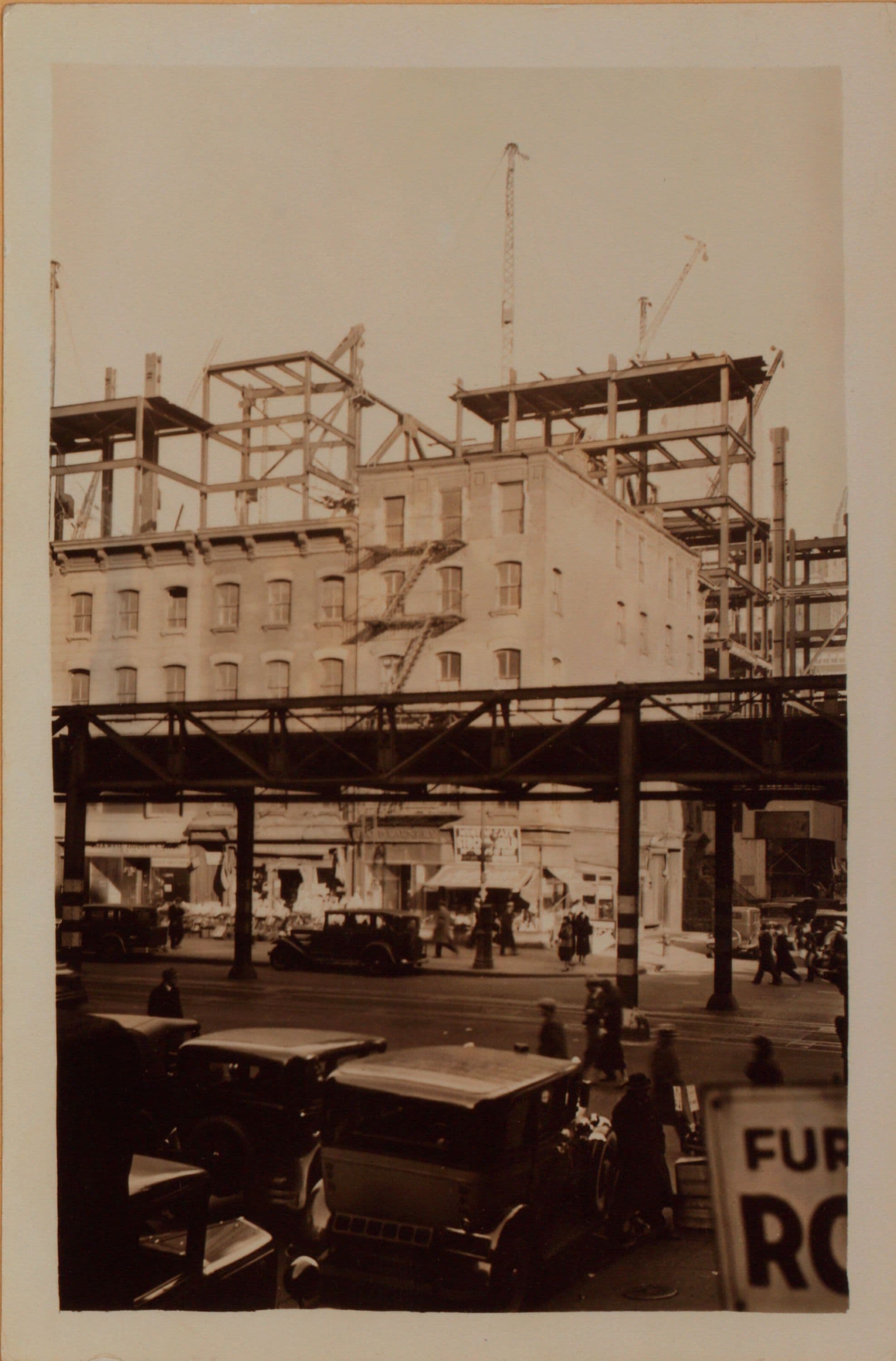 Manhattan: 6th Avenue - 48th Street