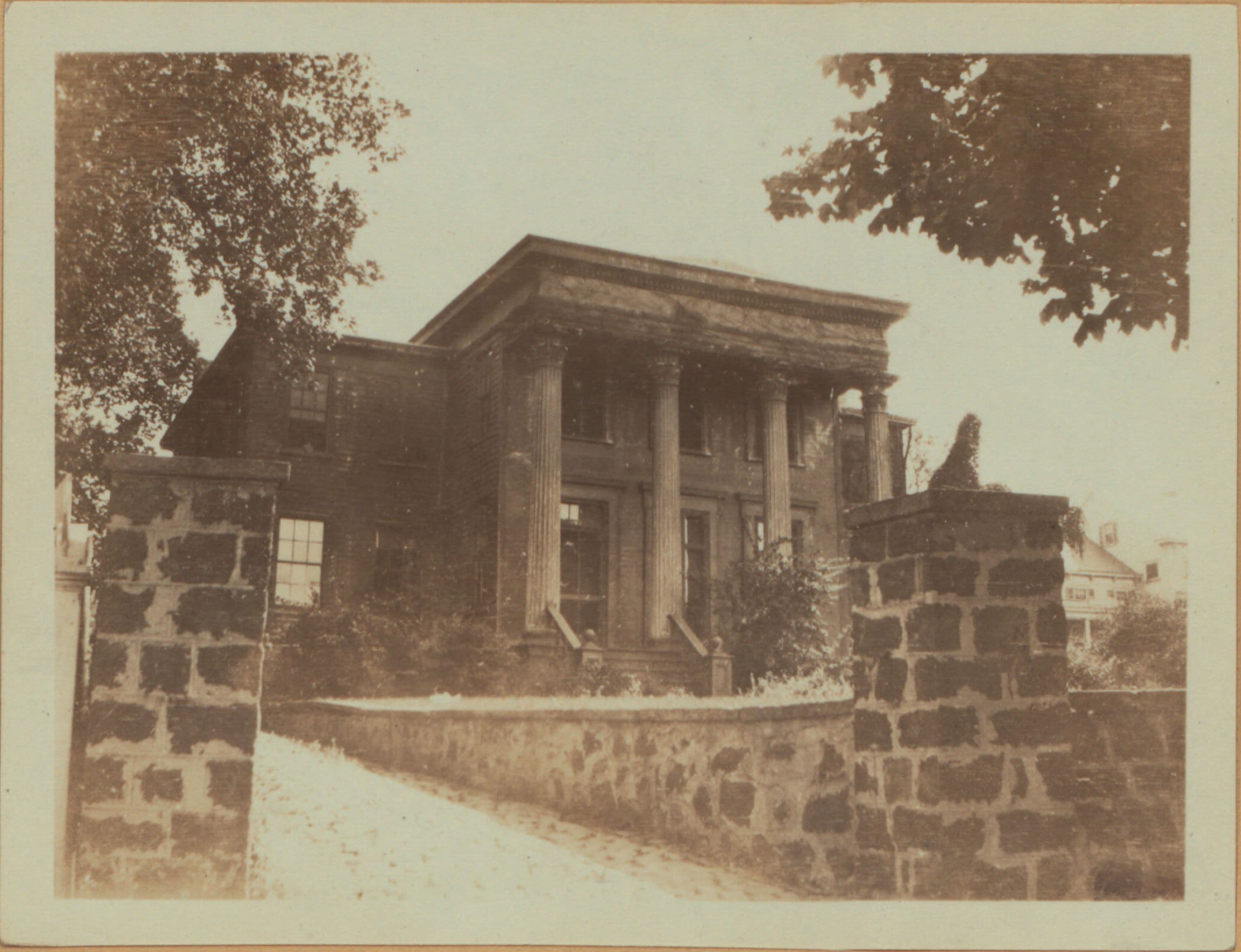 Queens: Grand Avenue - Washington Avenue