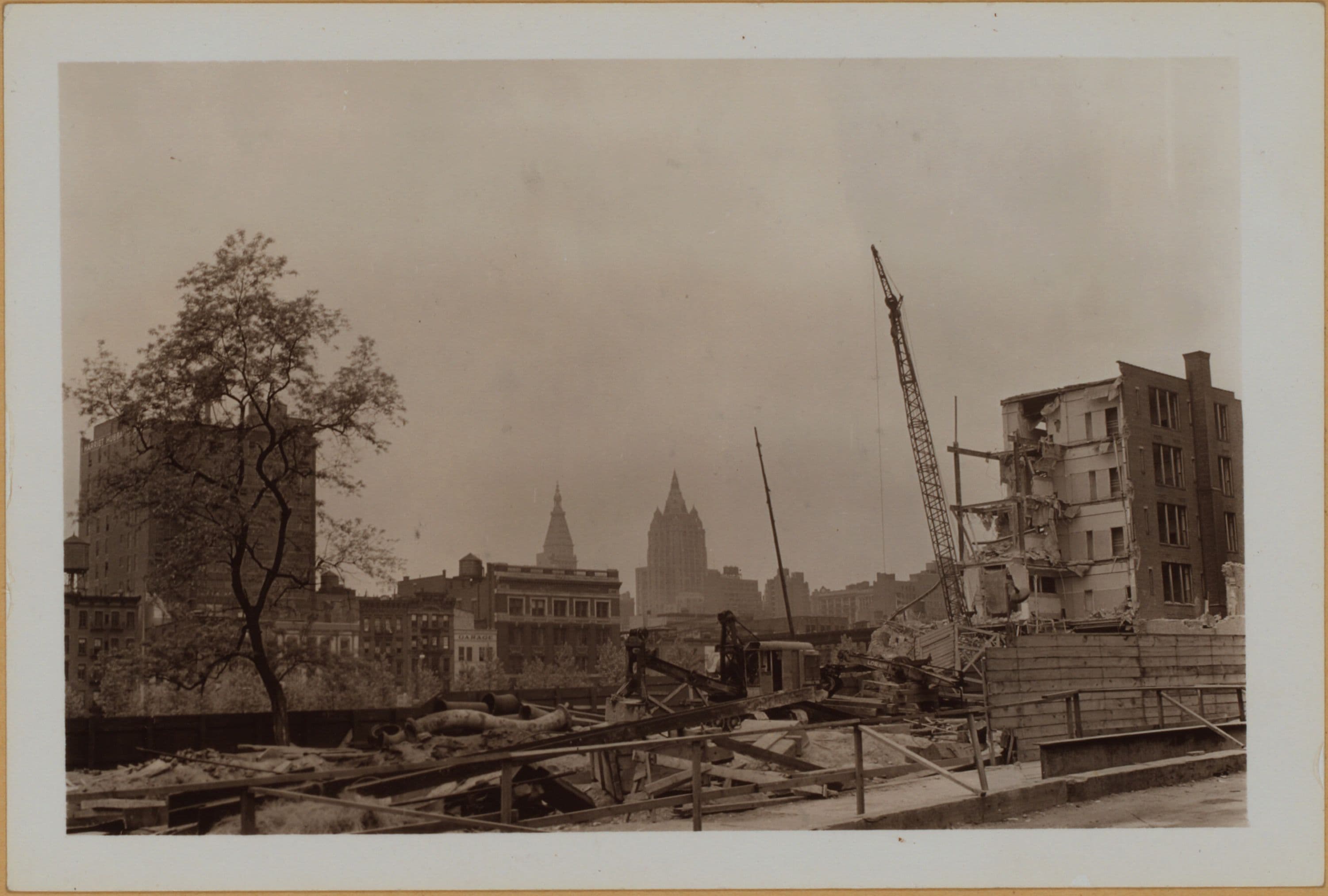Manhattan: 37th Street (East) - 3rd Avenue, 1939–1940