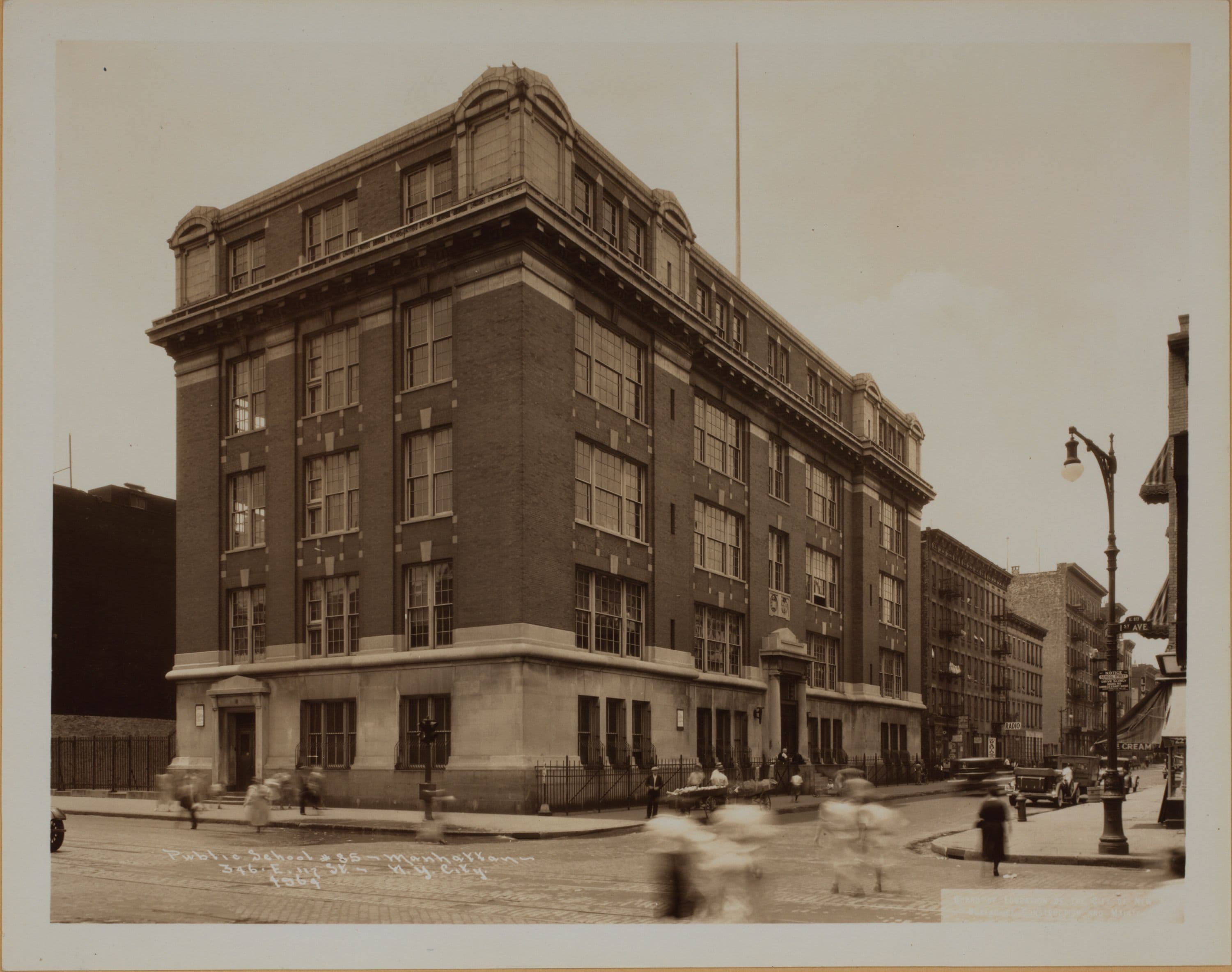 Manhattan: 117th Street (East) - 1st Avenue