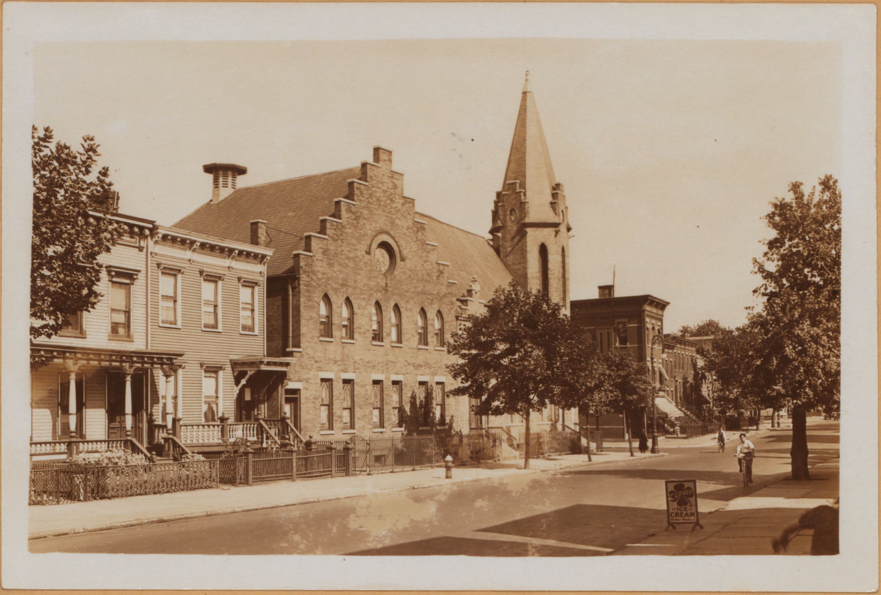 Brooklyn: Evergreen Avenue - Palmetto Street