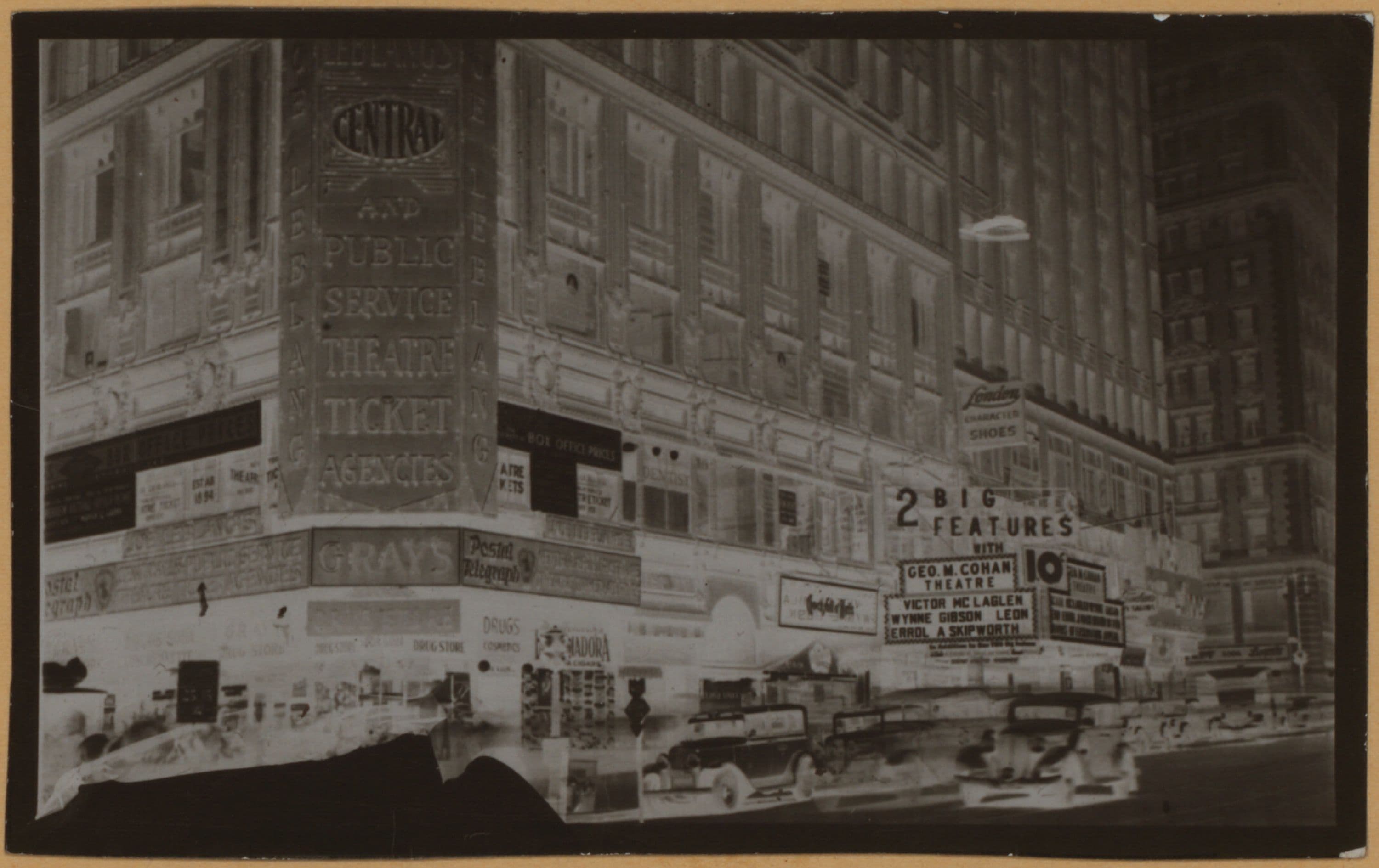 Manhattan: Broadway - 42nd Street