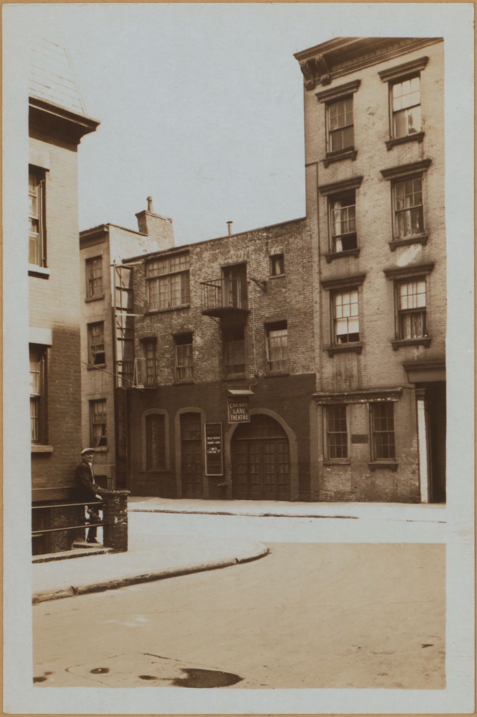 Manhattan: Commerce Street - Bedford Street