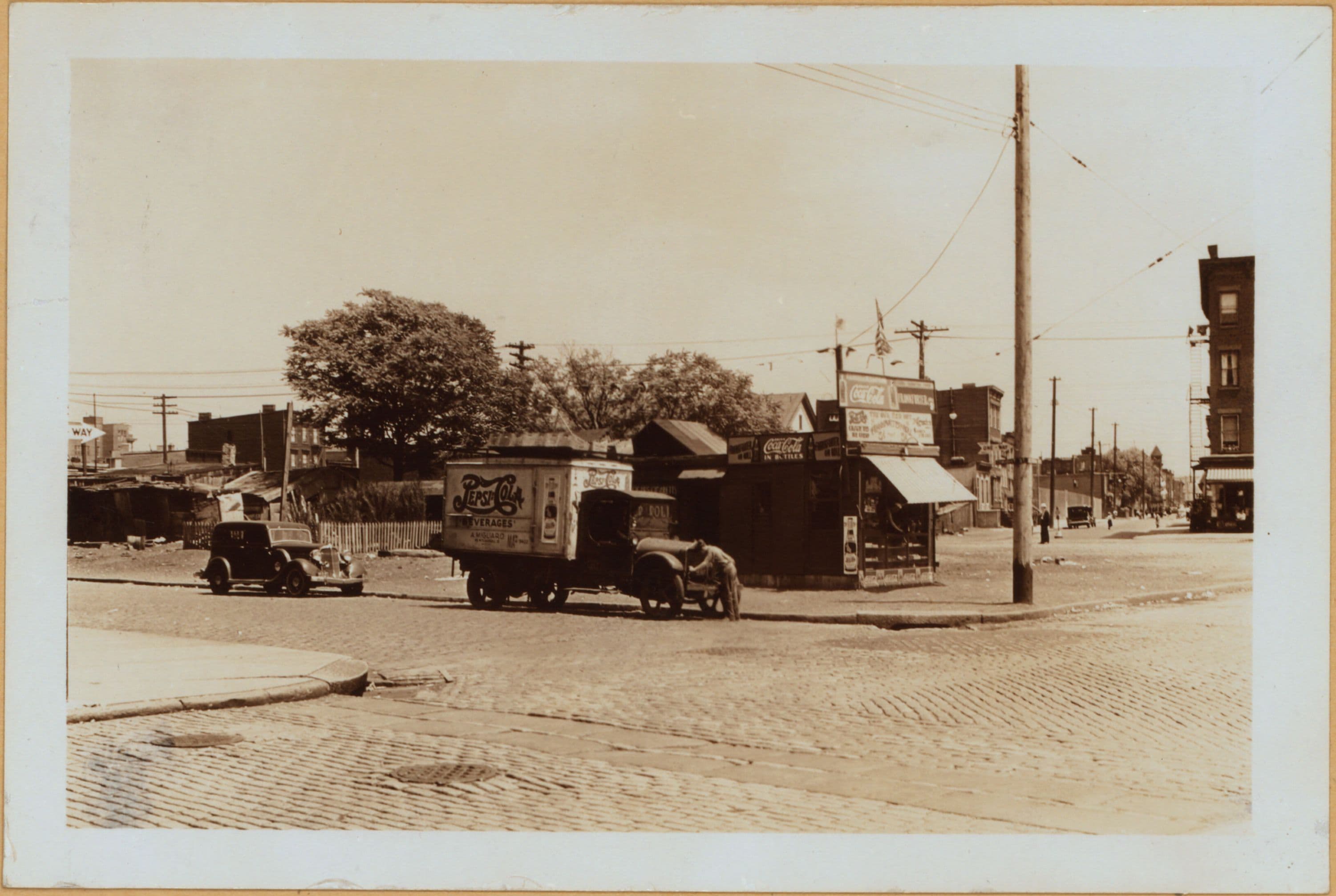 Brooklyn: Verona St. - Dwight St.