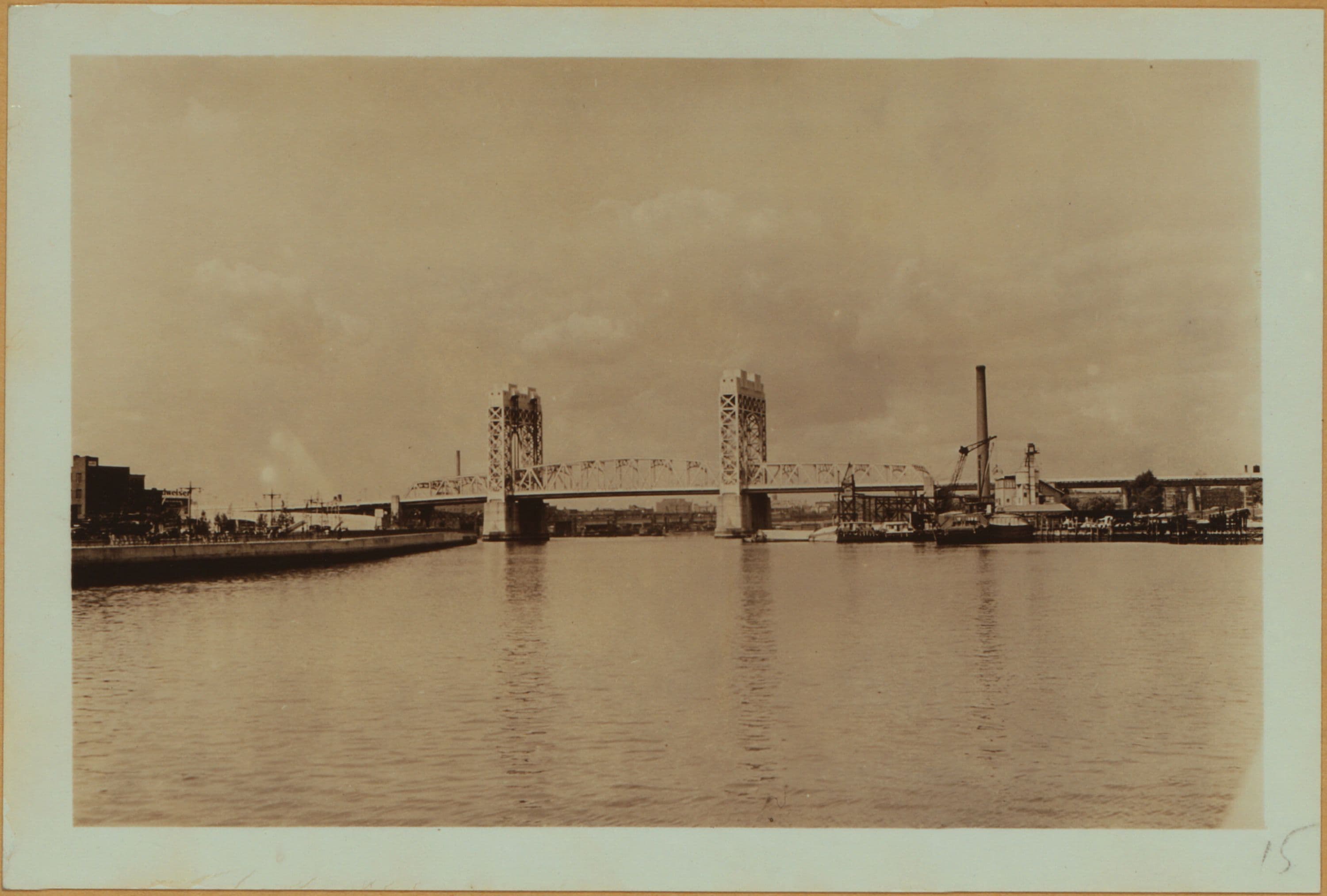 Bridges - Triborough Bridge - East River - Connecting Manhattan, Bronx and Queens.