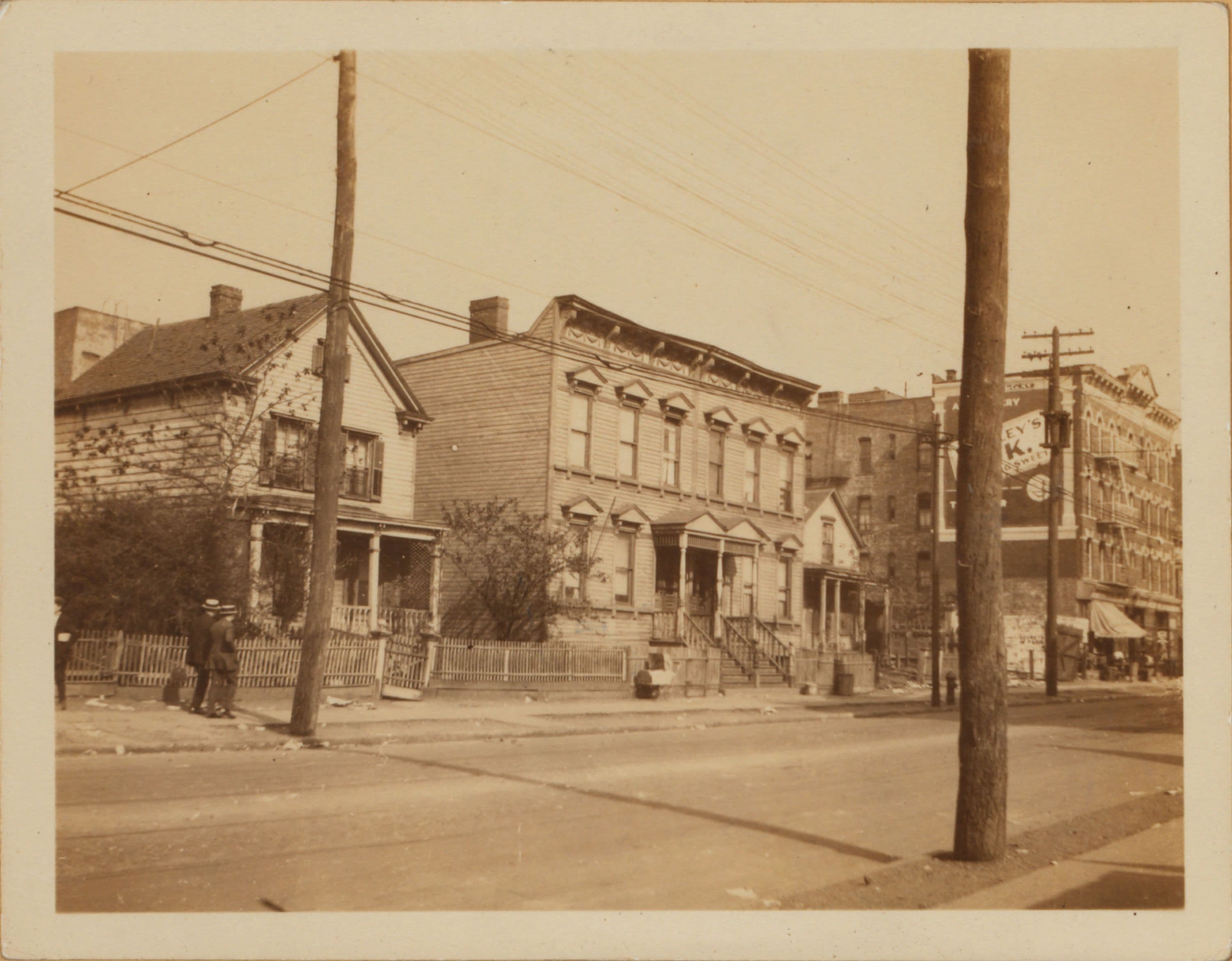 Brooklyn: Rockaway Avenue - Blake Avenue