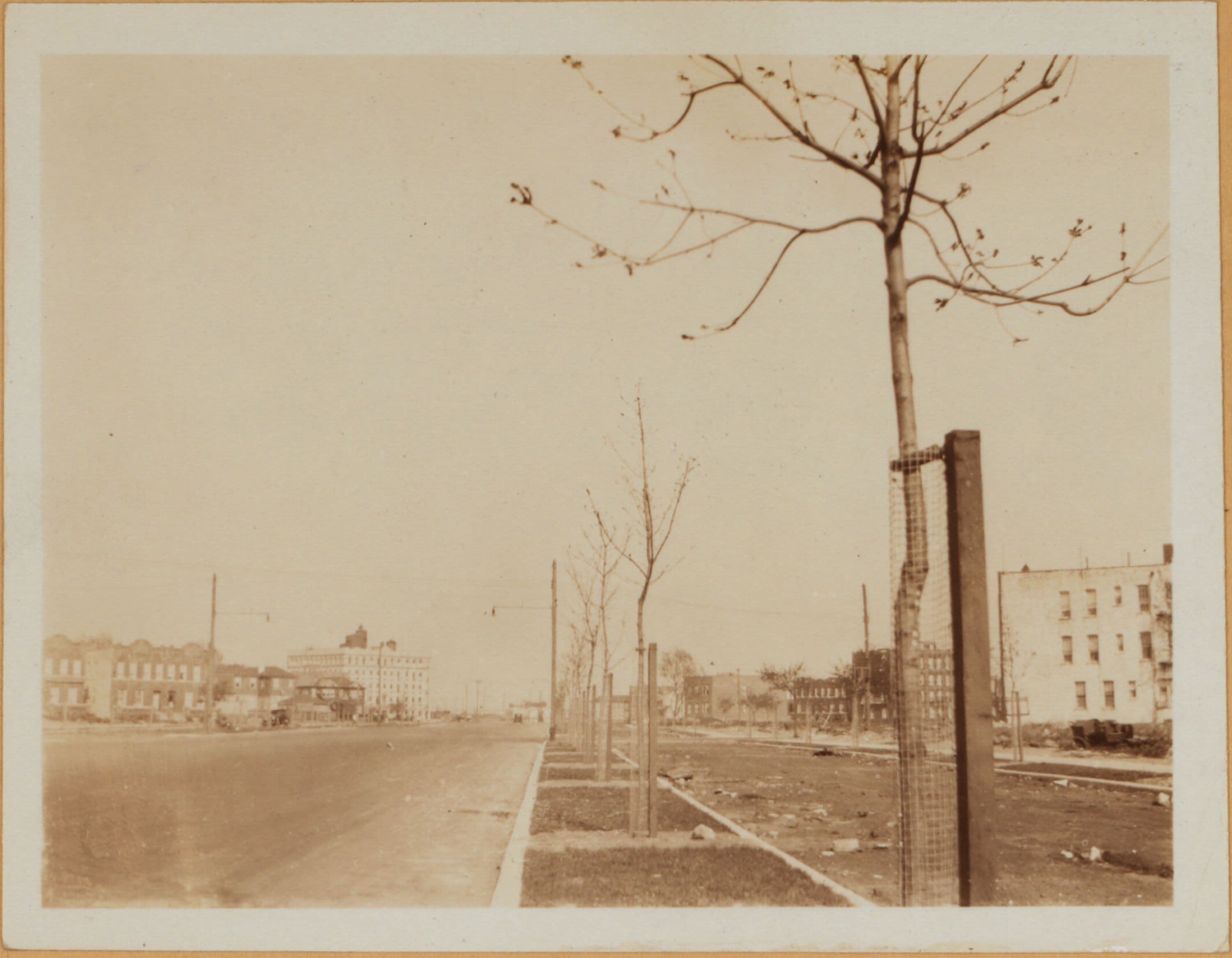 Brooklyn: Linden Boulevard - 93rd Street (East)