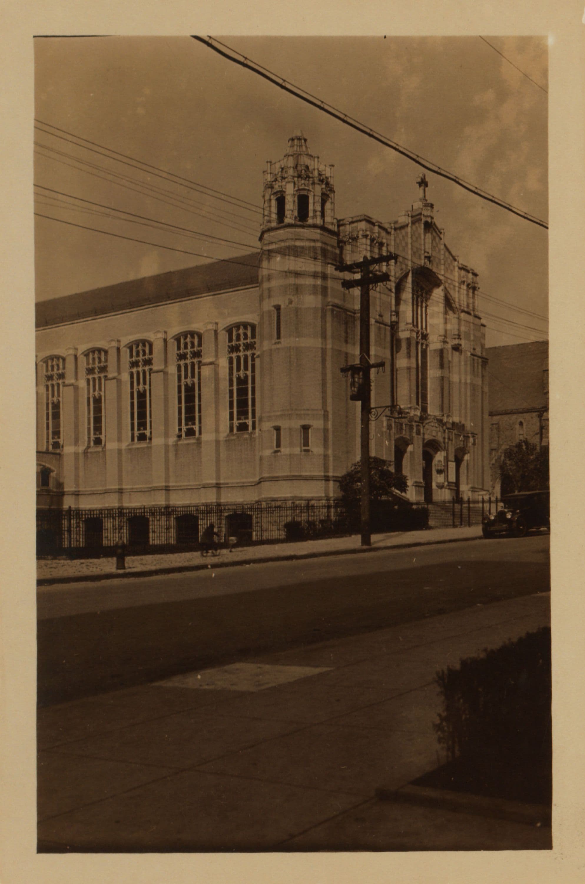 Bronx: Kingsbridge Avenue - 230th Street (West)