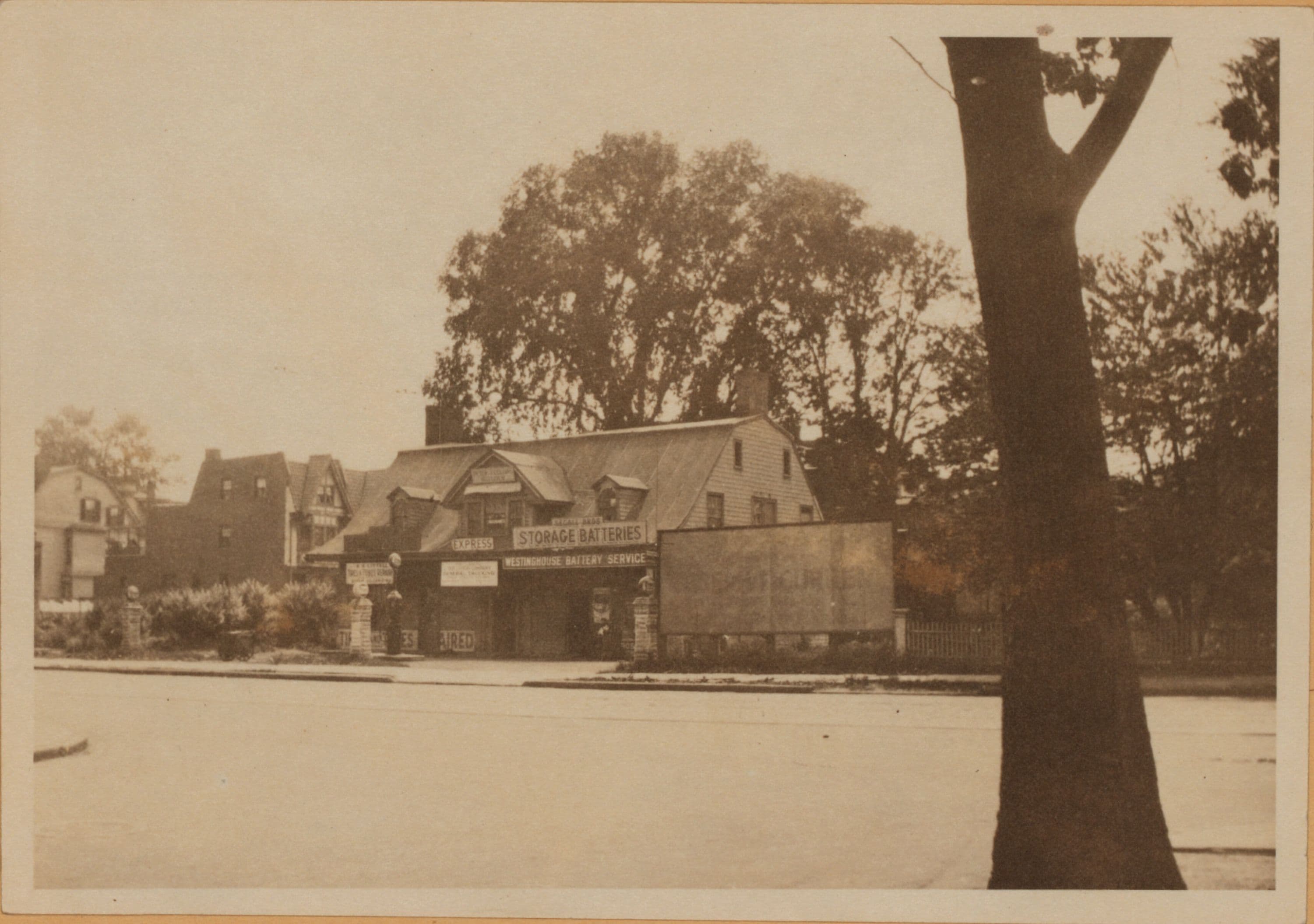 Brooklyn: Flatbush Avenue - Chester Court
