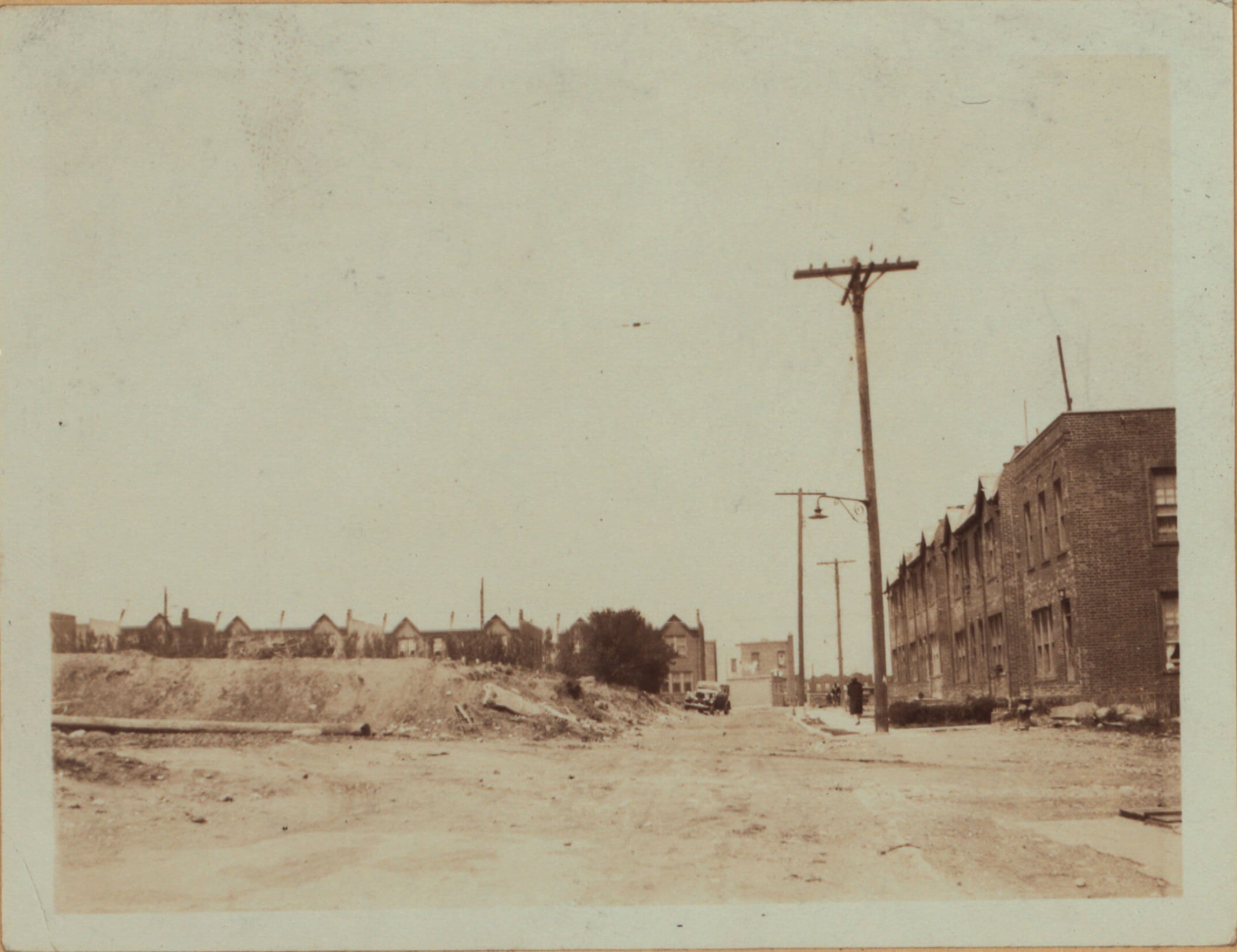 Queens: 37th Street - 20th Road