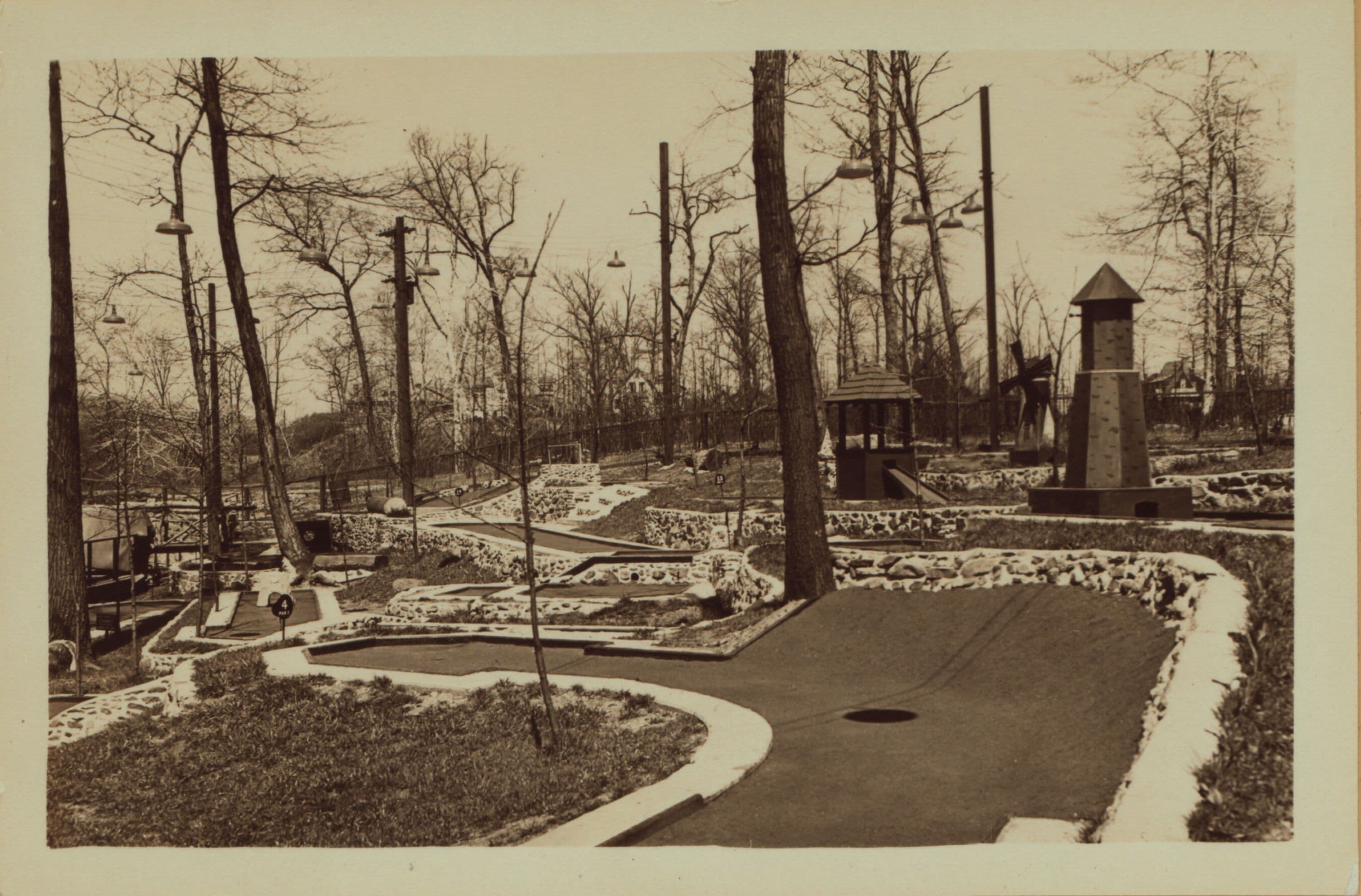 Richmond: Hylan Boulevard - Clove Road