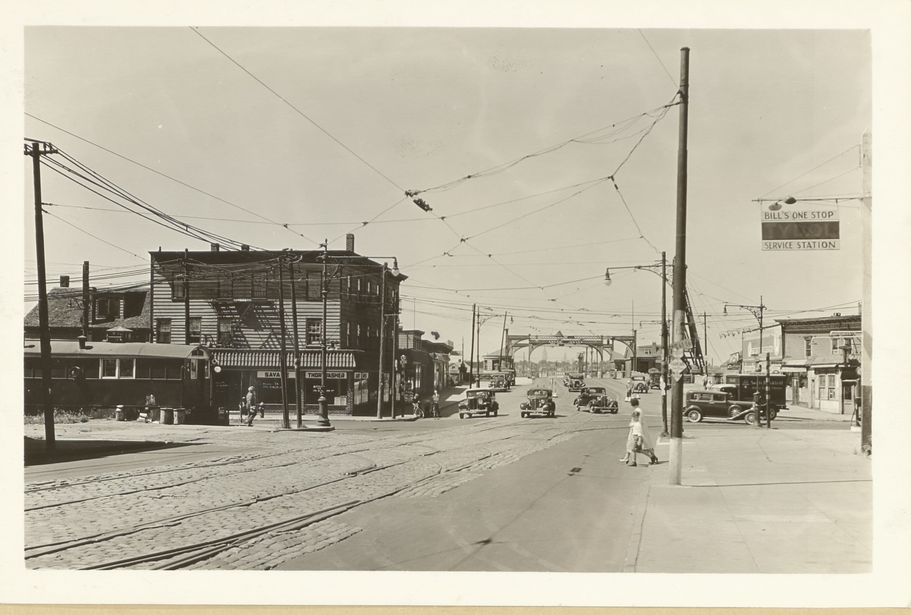 Queens: Northern Boulevard - Kings Road