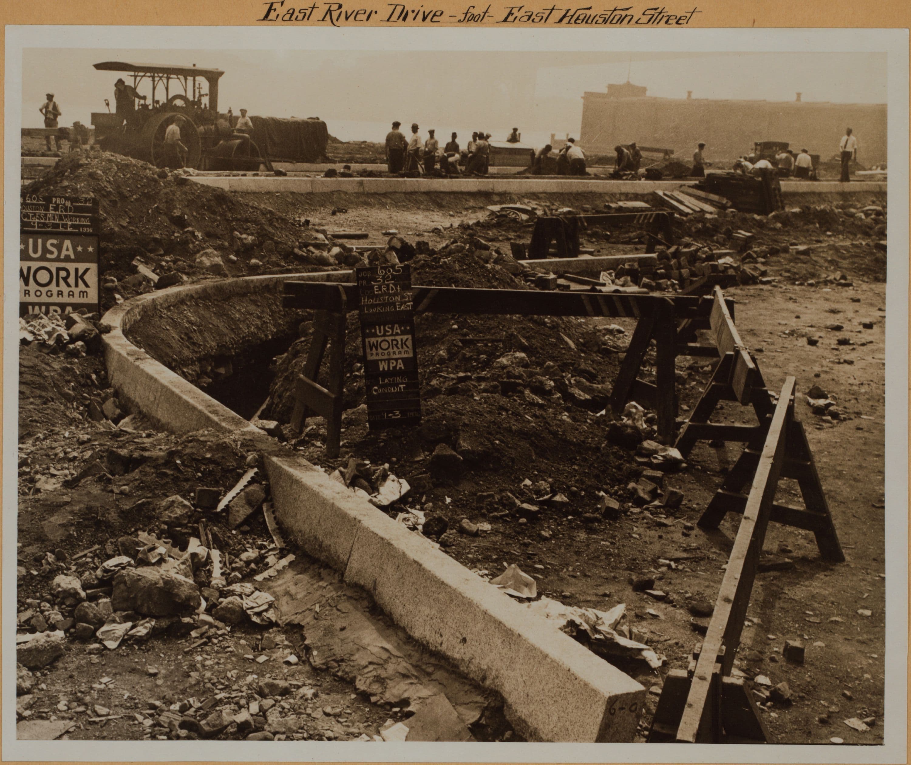 Manhattan: East River Drive - Houston Street (East)