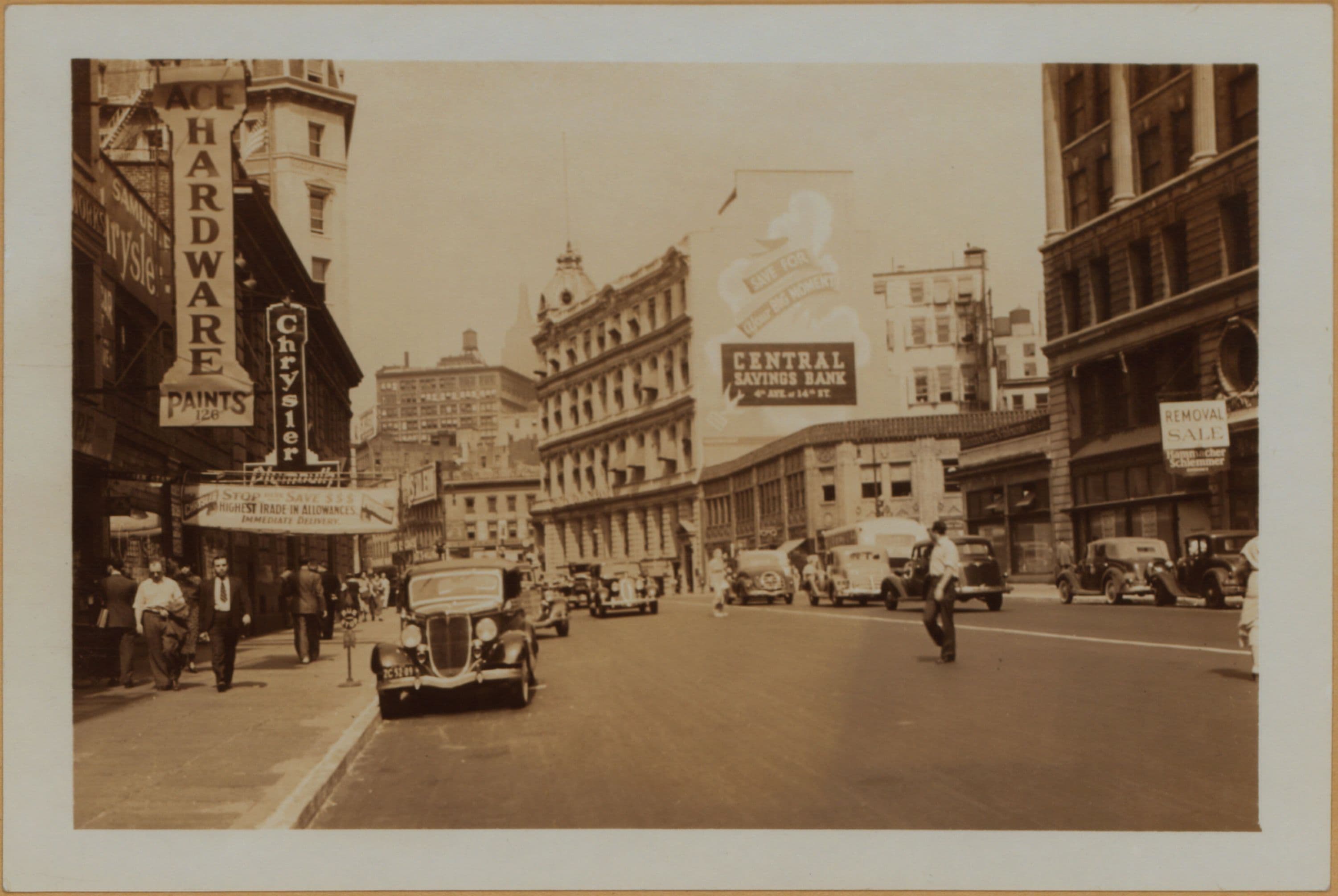 Manhattan: 4th Avenue - 12th Street (East)