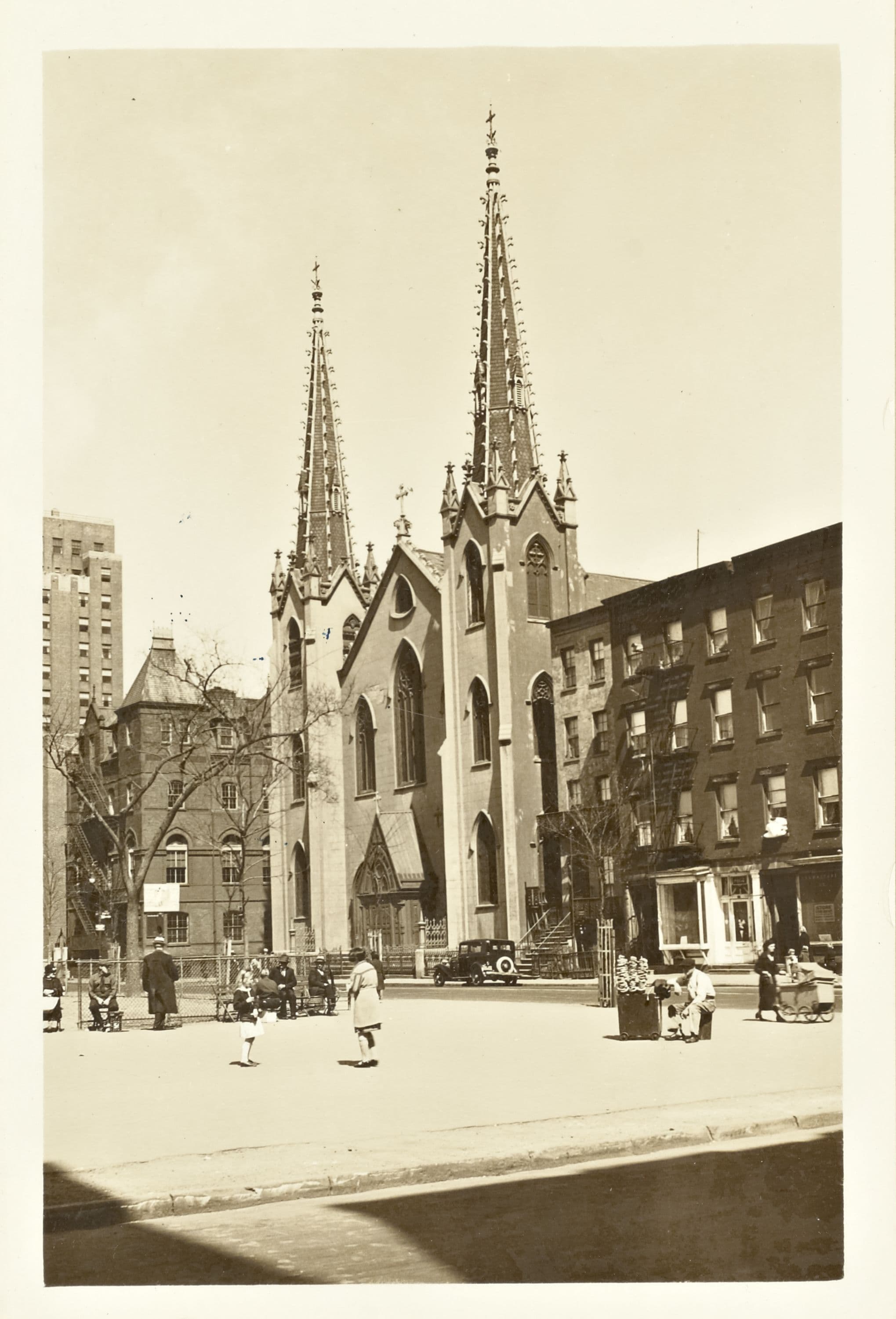 Manhattan: Avenue B - 8th Street, 1928–1935