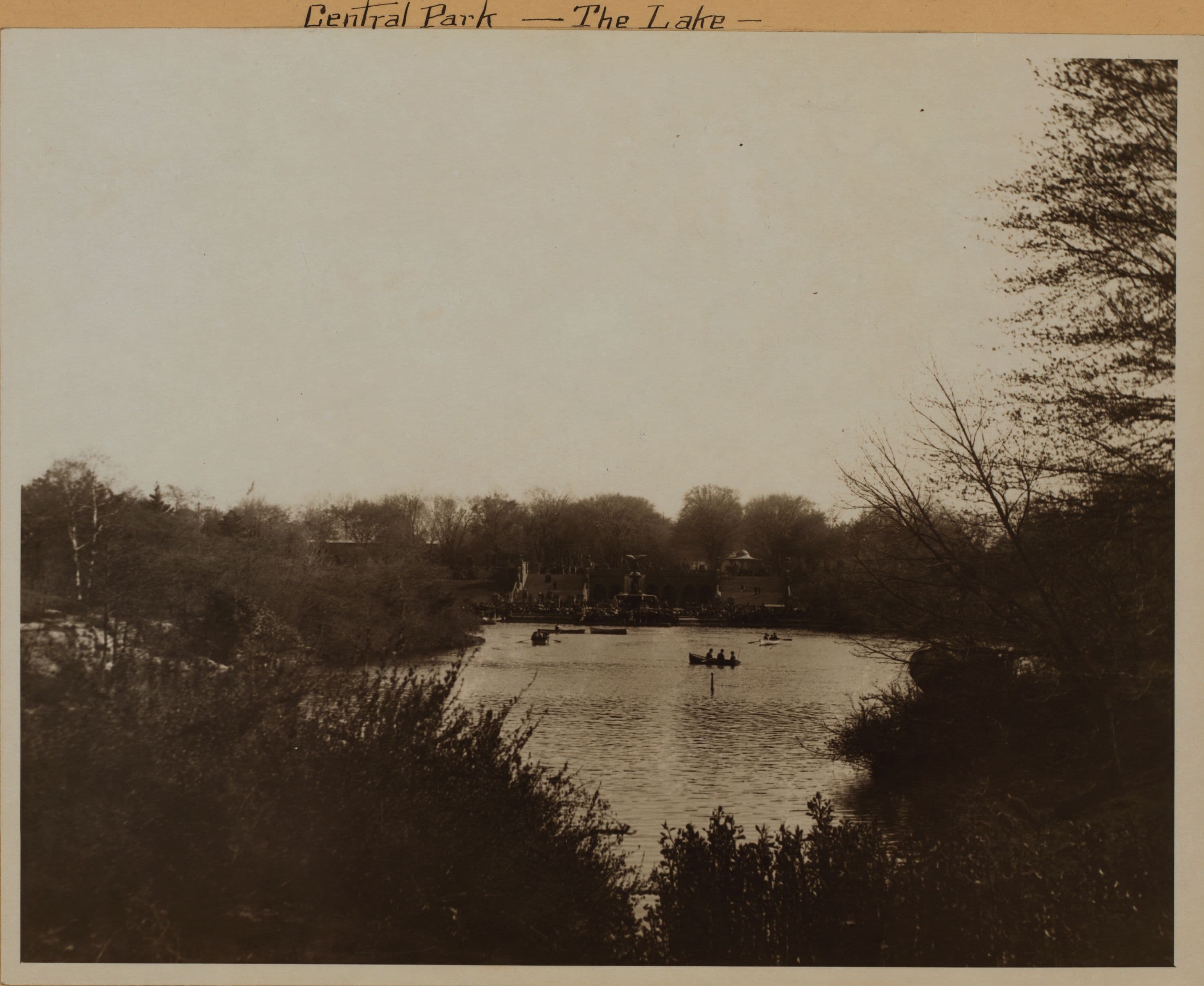 Manhattan: Central Park - The Lake.
