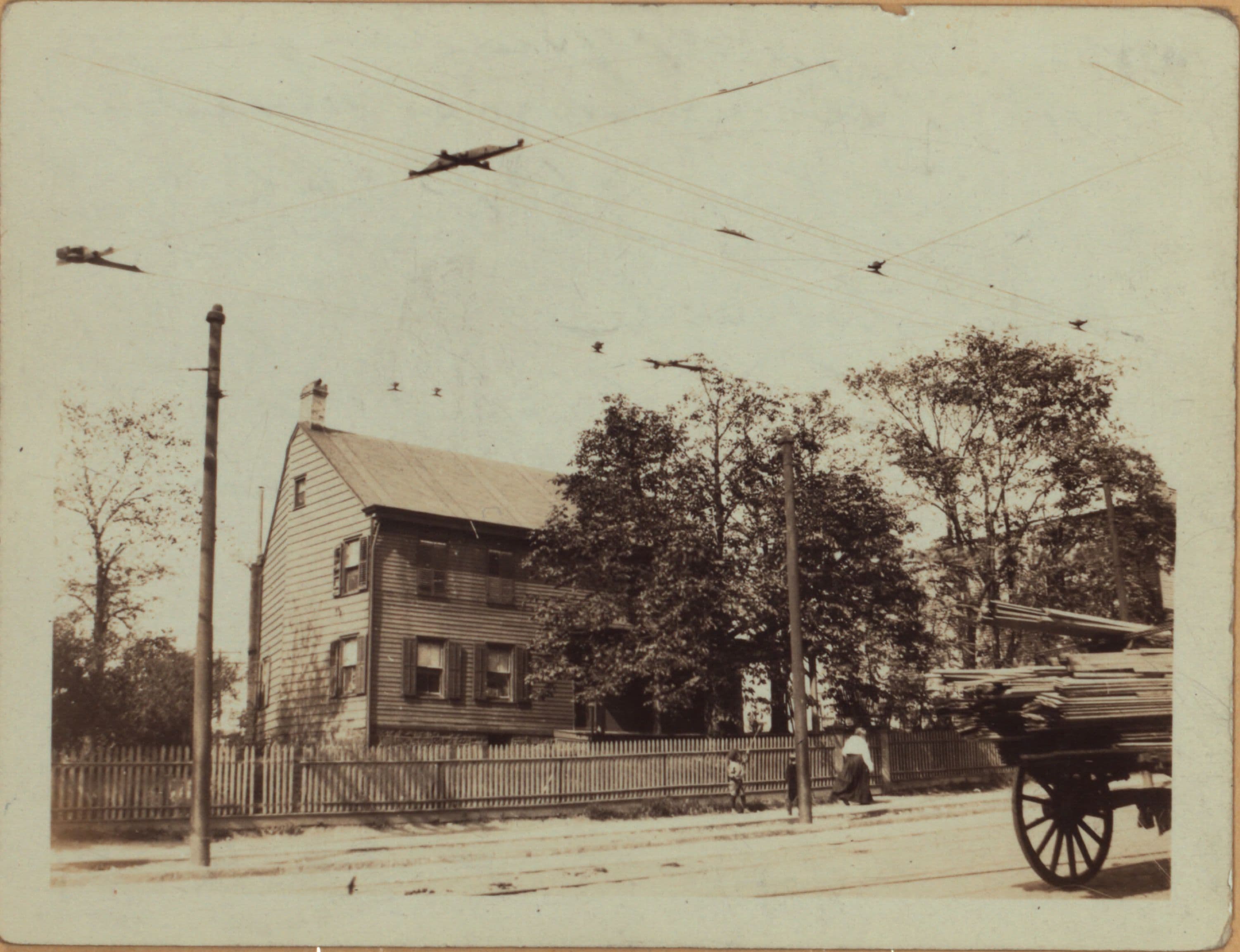 Queens: Grand Avenue - 68th Street
