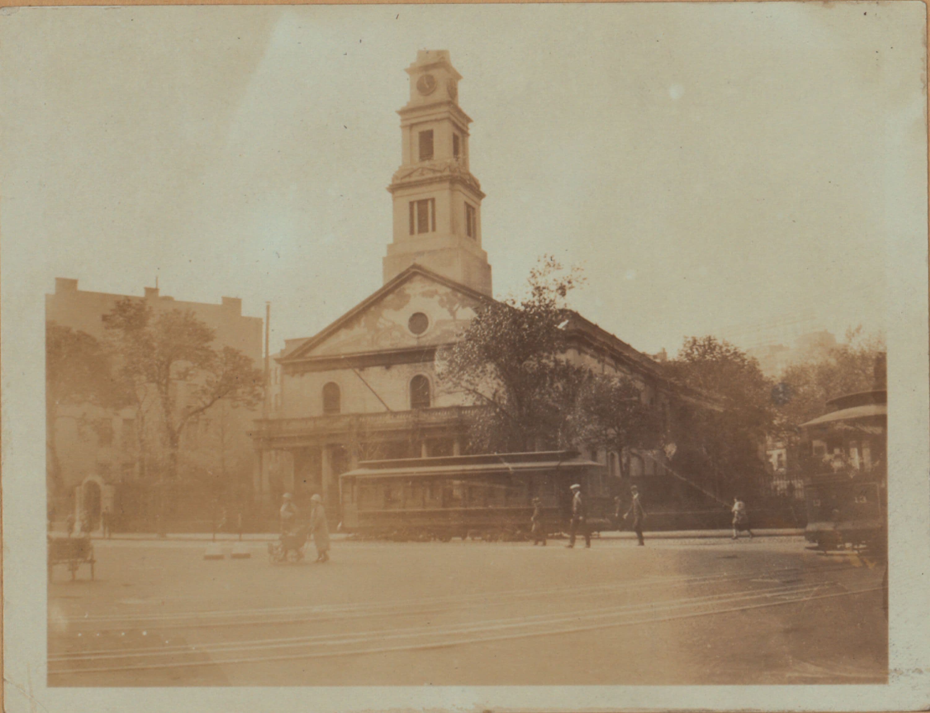 Manhattan: Stuyvesant Street - 2nd Avenue.