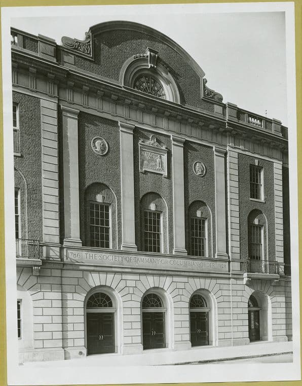 Union Sq. East - 17th Street, southeast corner, 1930–1940