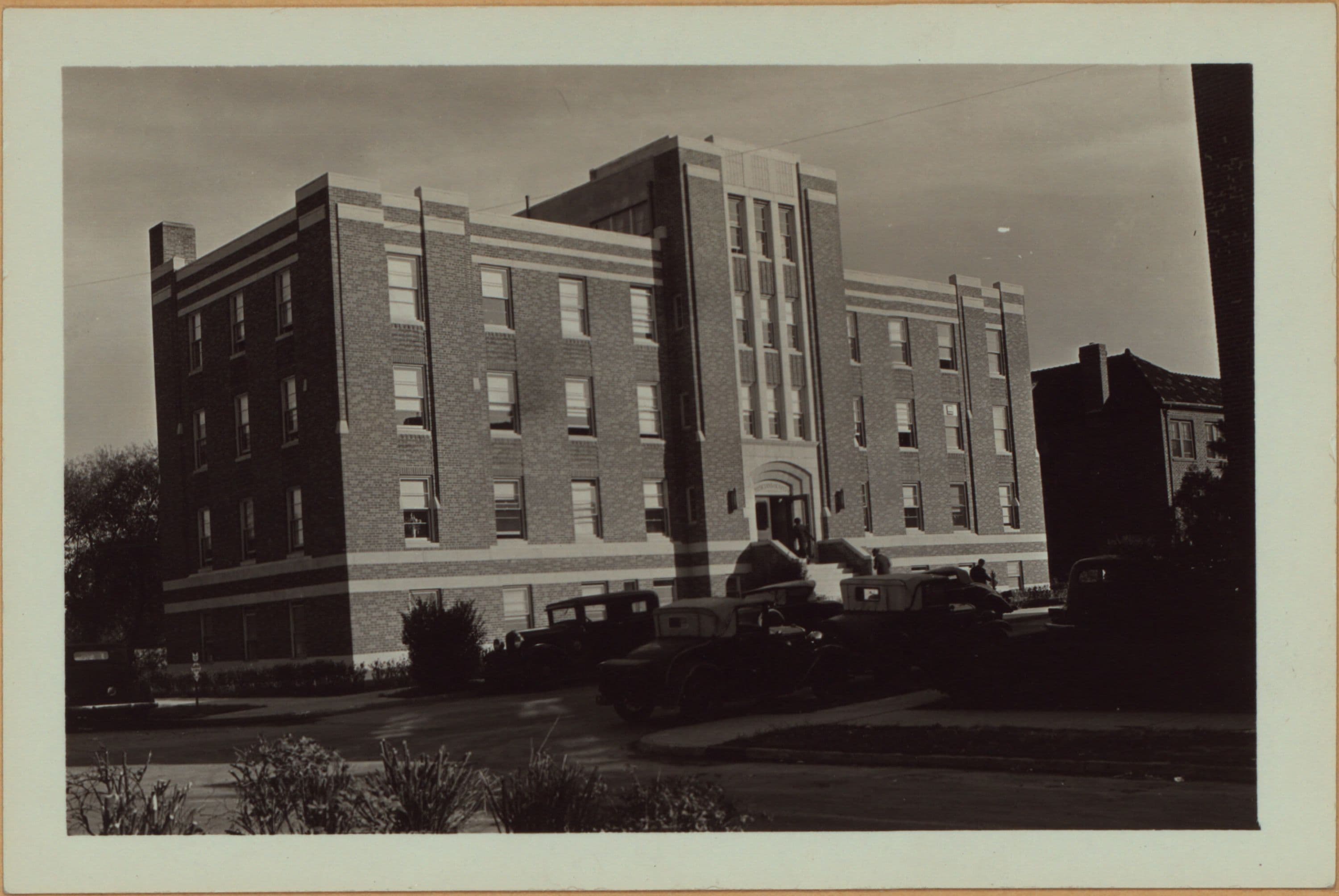 Queens: 73rd Street - 34th Avenue