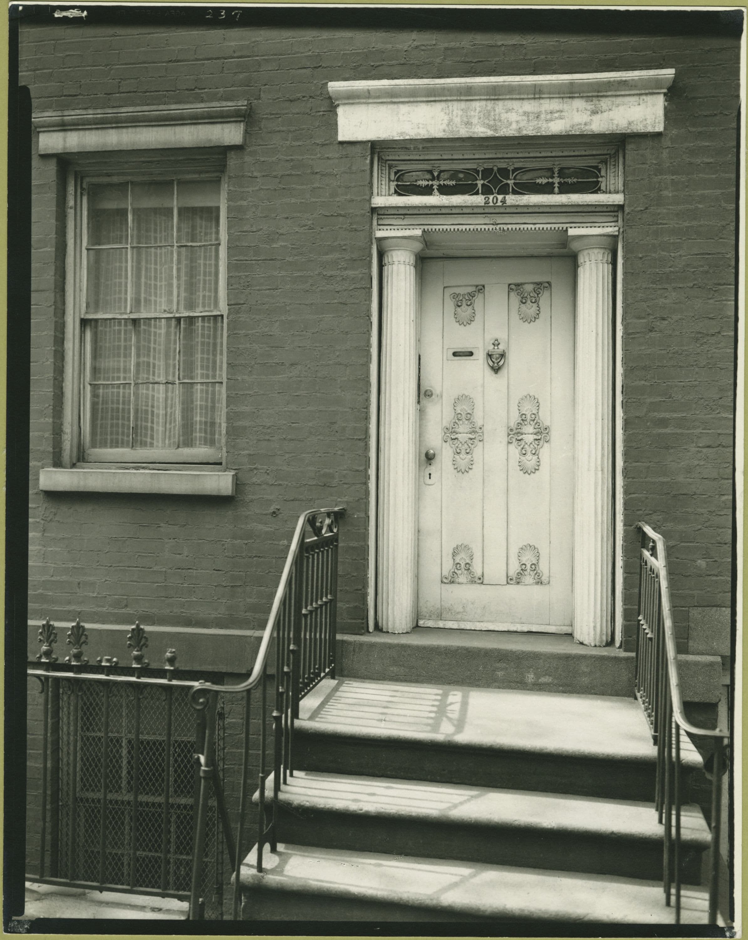Manhattan: 13th Street (West).