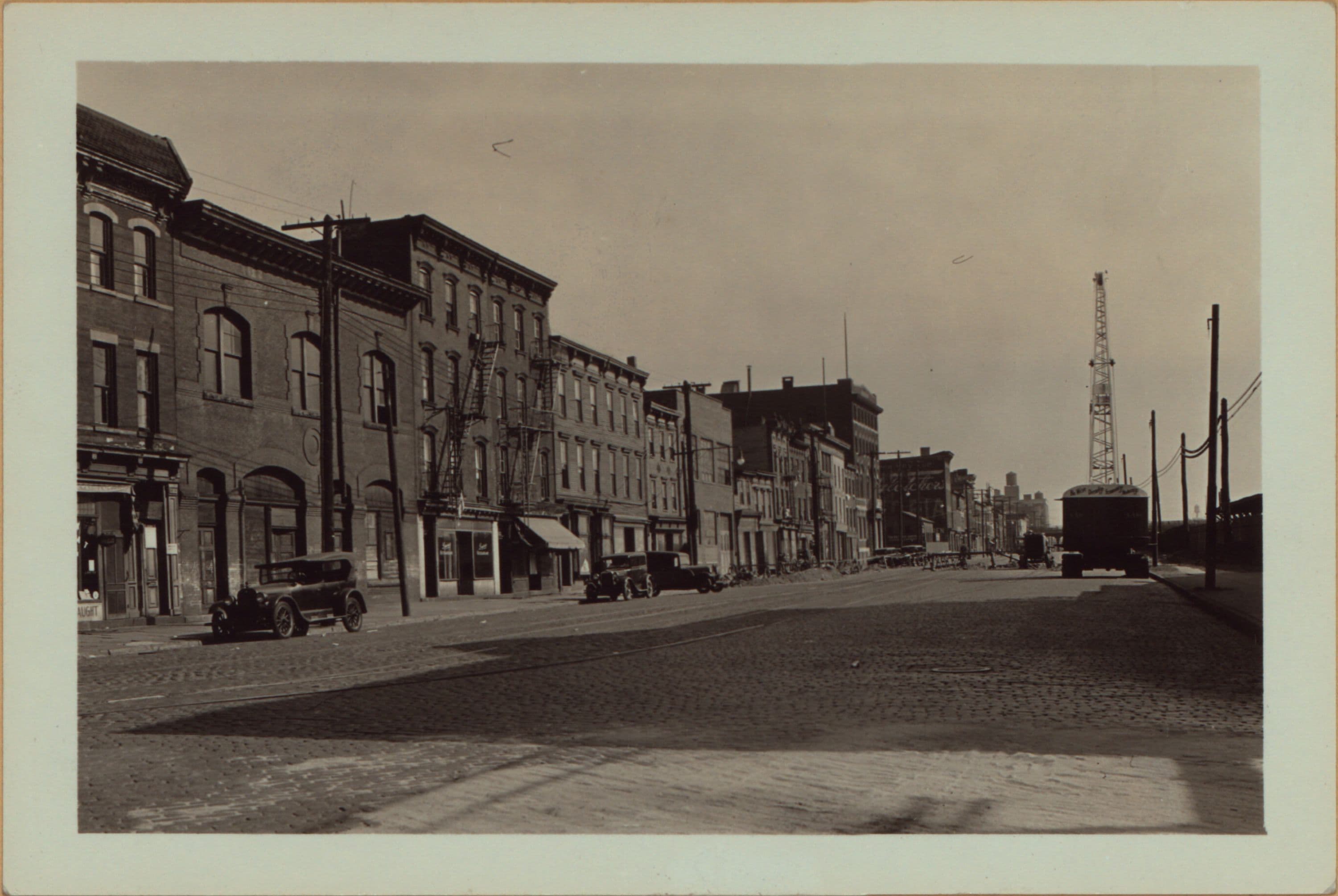 Queens: Borden Avenue - 2nd Street, 1936–1941