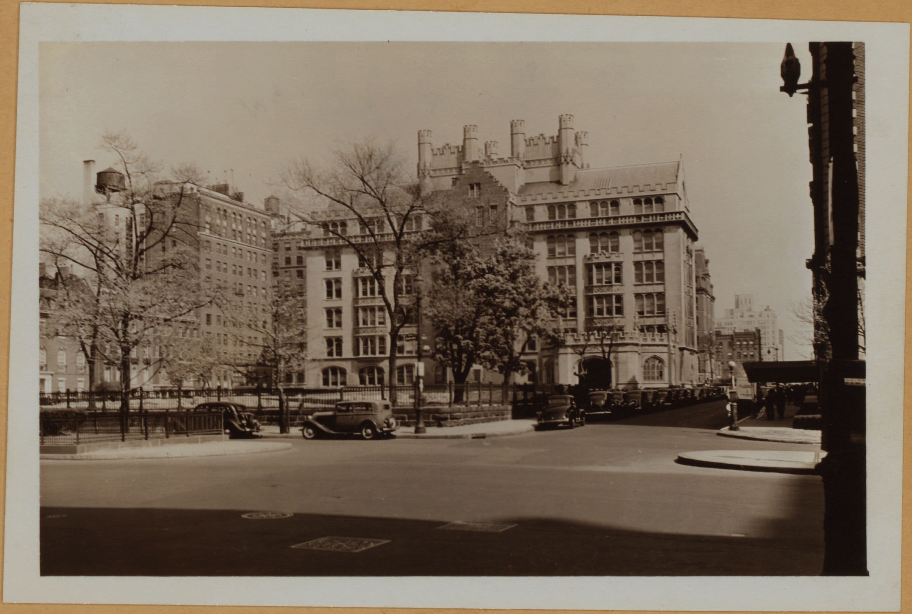 Manhattan: 68th Street (East) - Park Avenue, 1937–1938