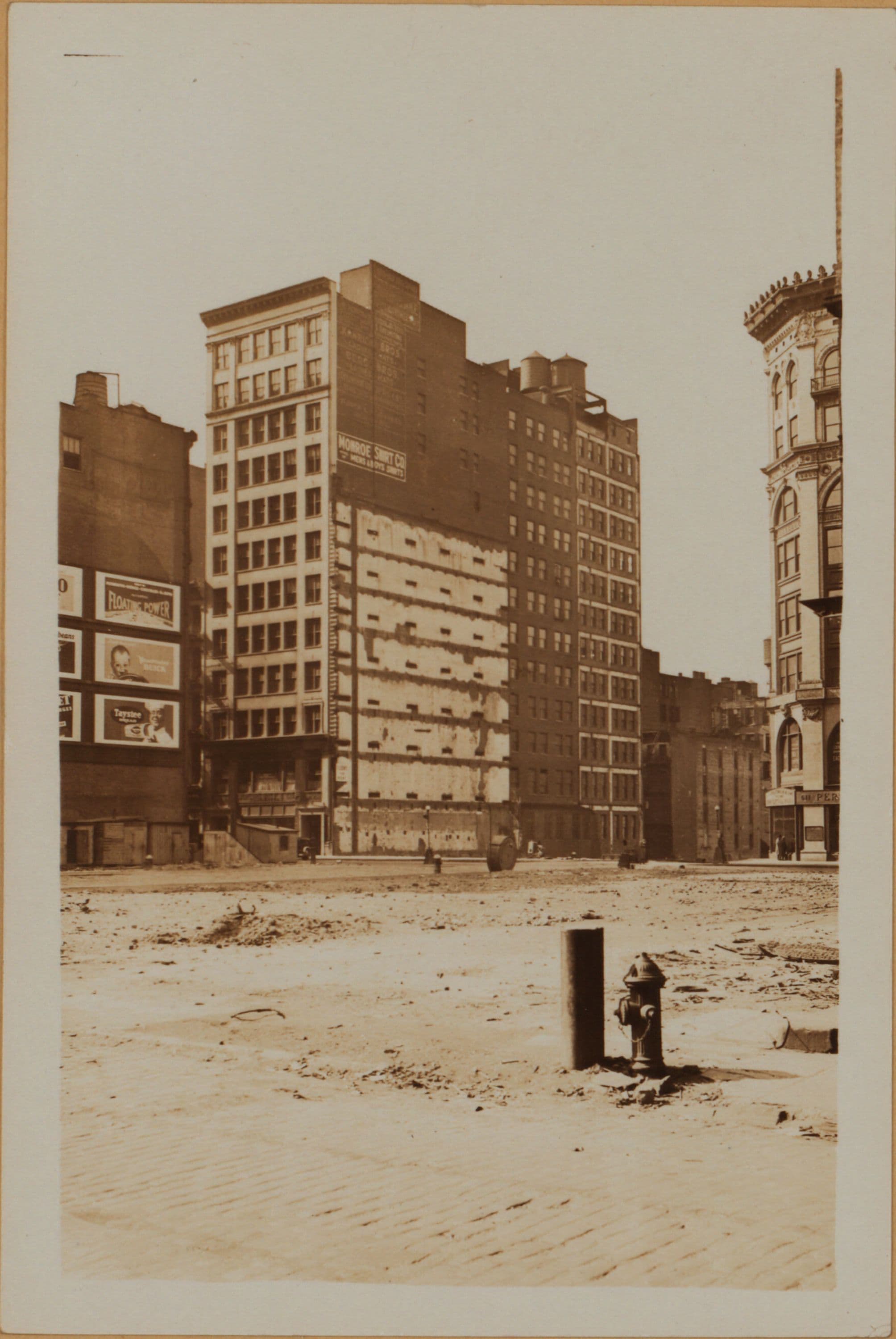 Manhattan: Broadway - Houston Street (West)