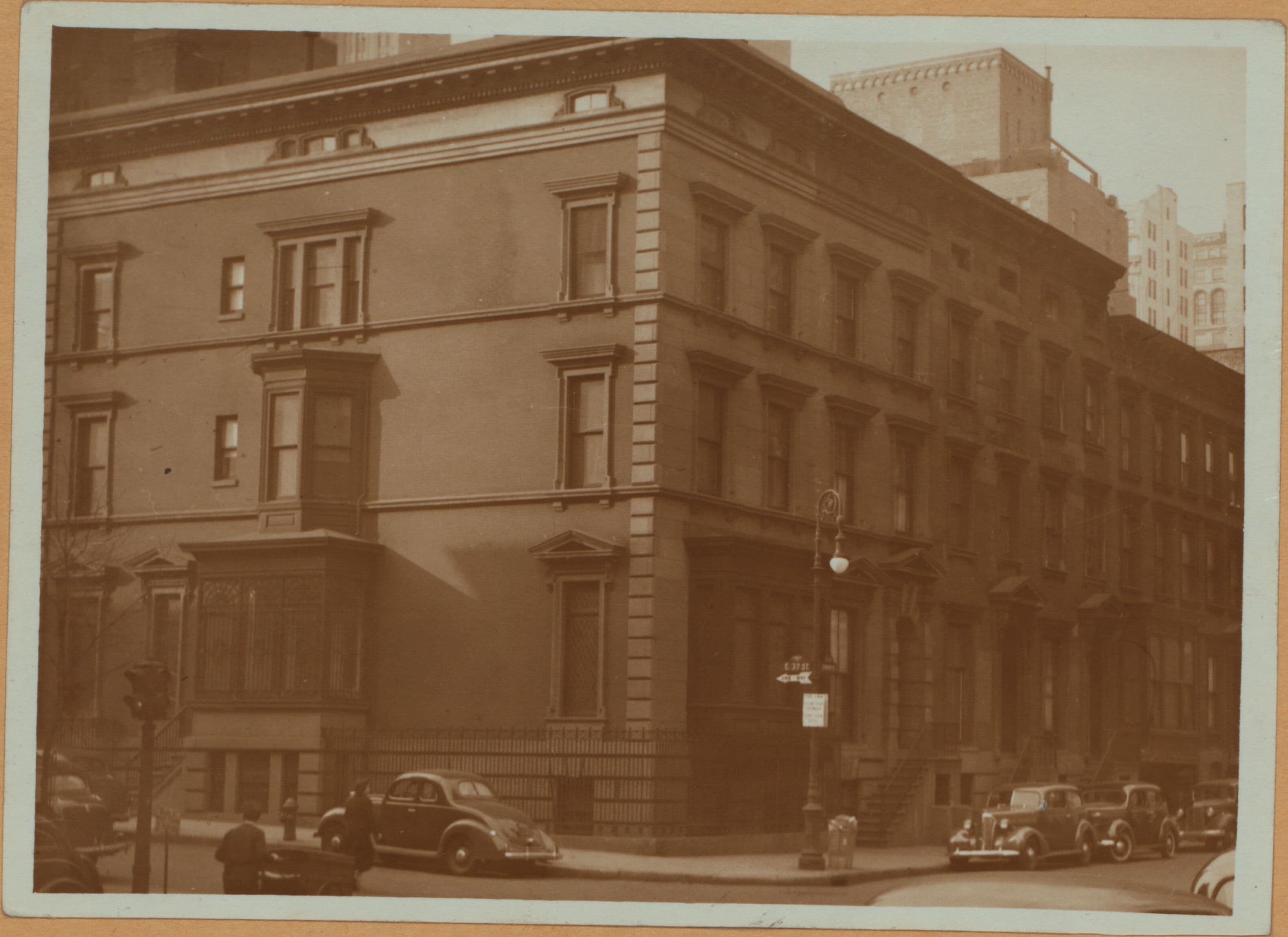 Manhattan: Lexington Avenue - 37th Street (East), 1938