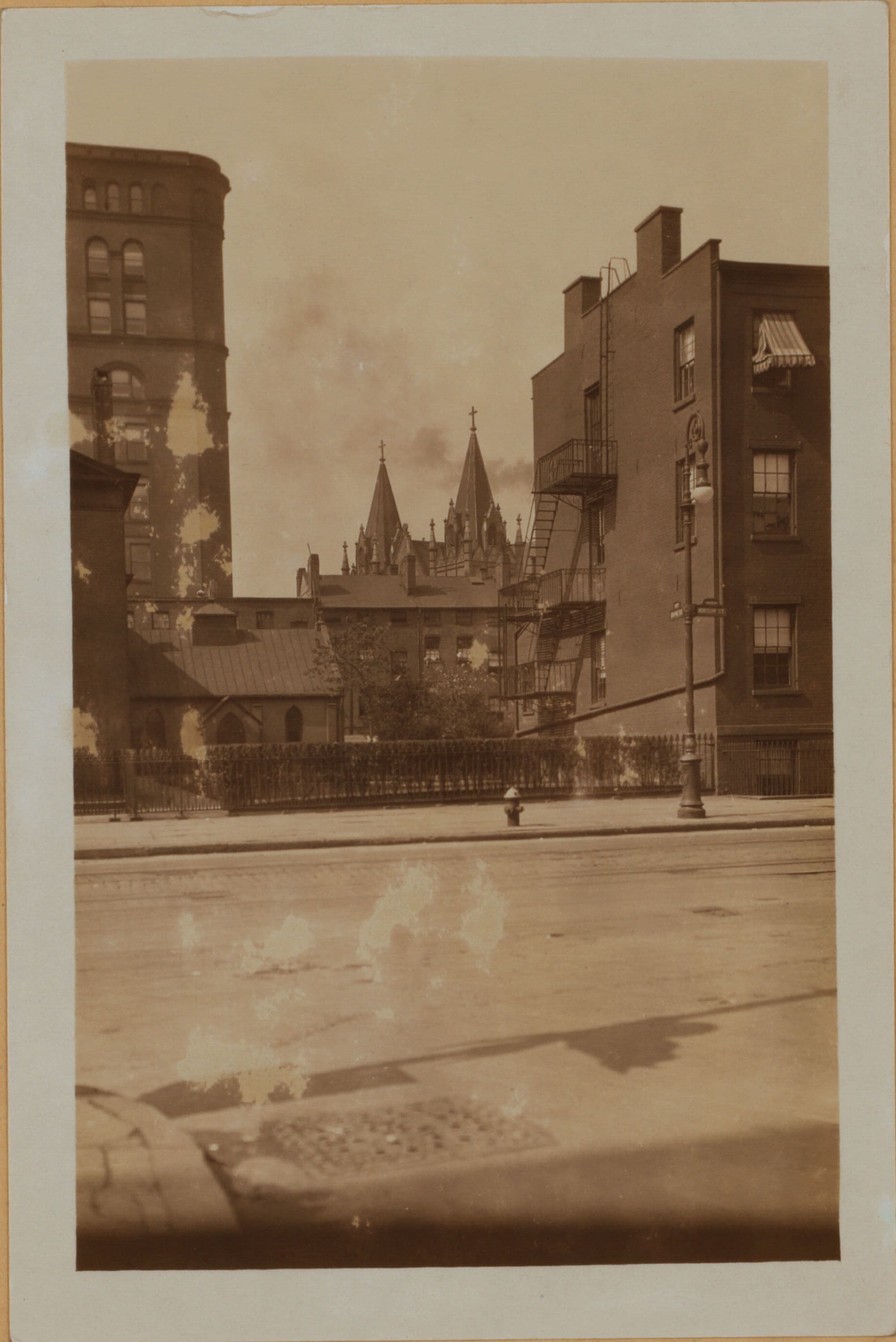 Manhattan: Hudson Street - Christopher Street