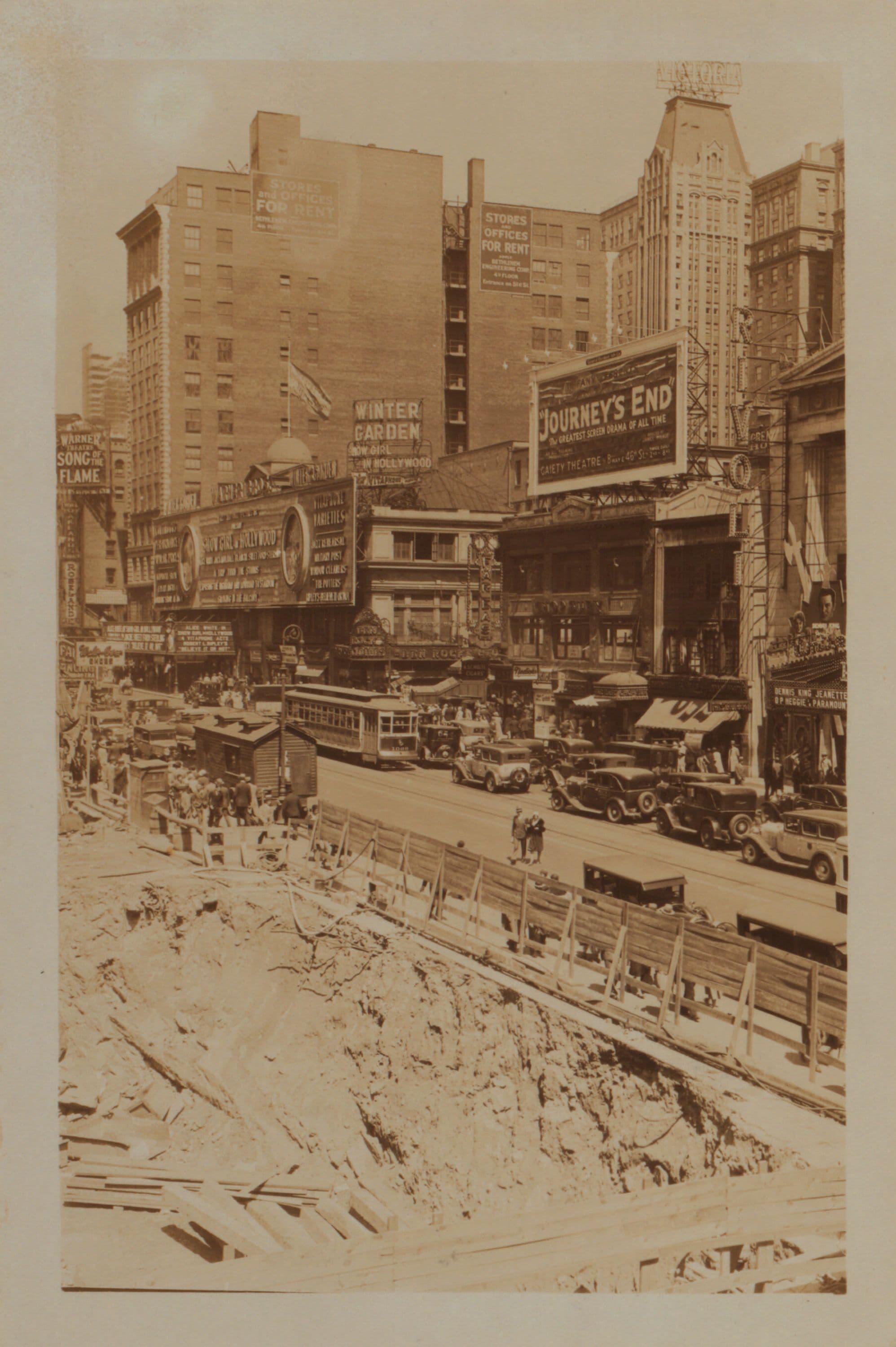 Manhattan: Broadway - 49th Street, 1930