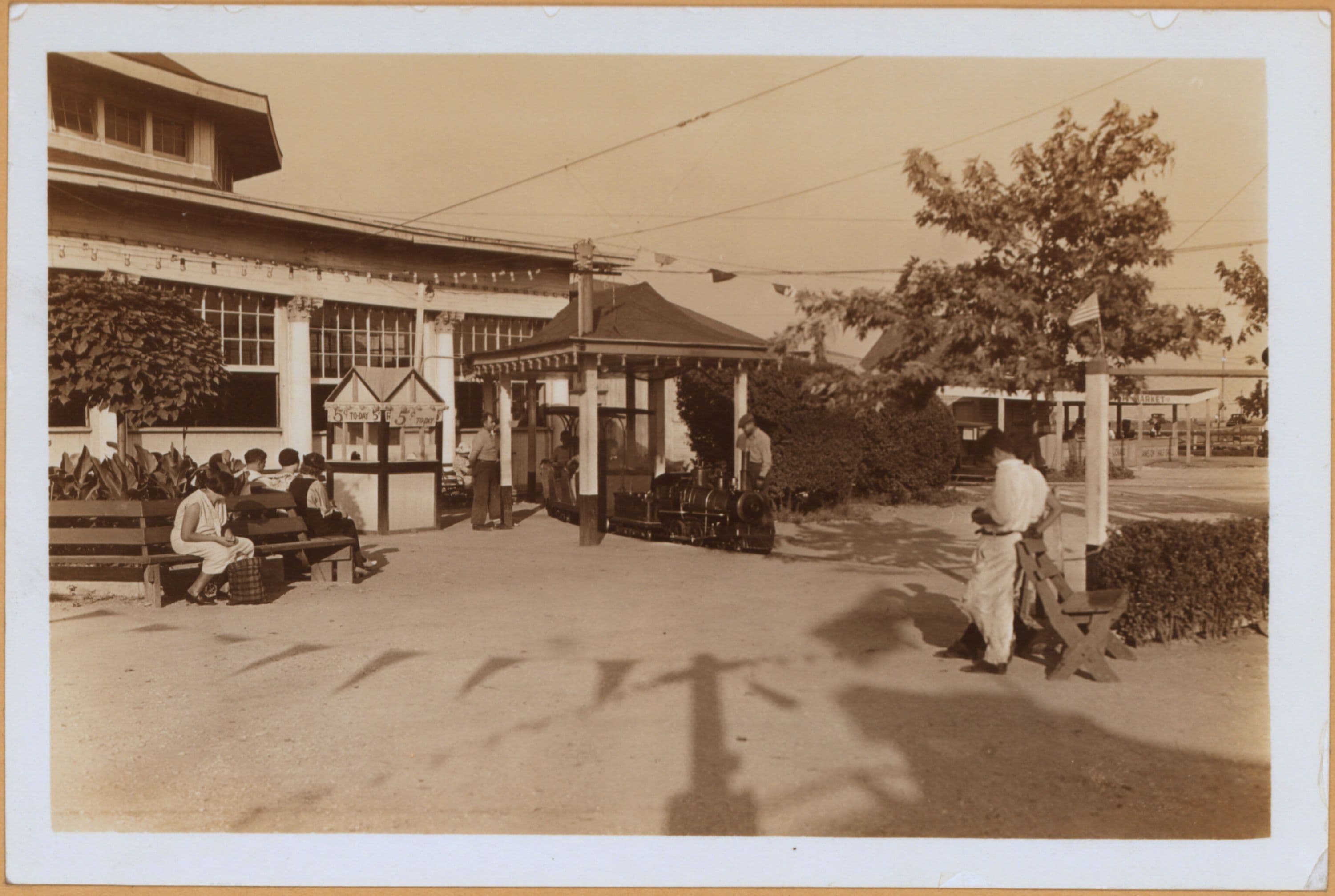 Brooklyn: Garden City Amusement Park (Canarsie Beach)., 1935; 1935-07-30