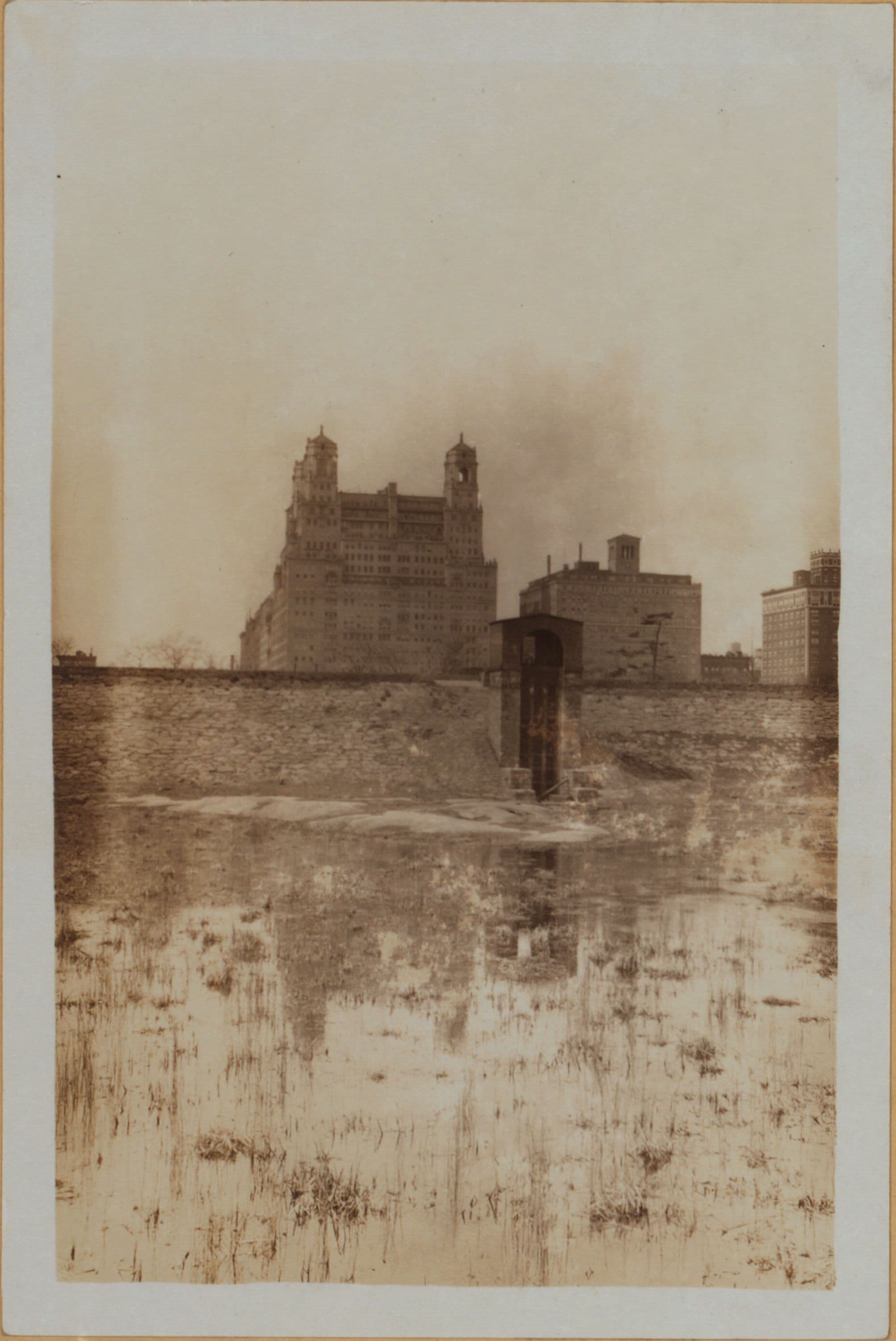 Manhattan: Central Park - Reservoirs - Lower reservoir.