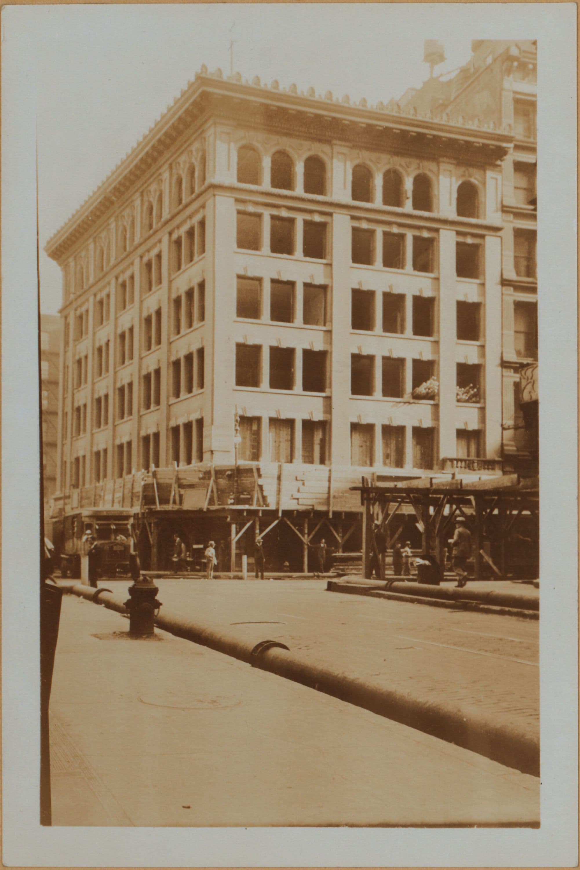 Manhattan: Houston Street (East) - Broadway
