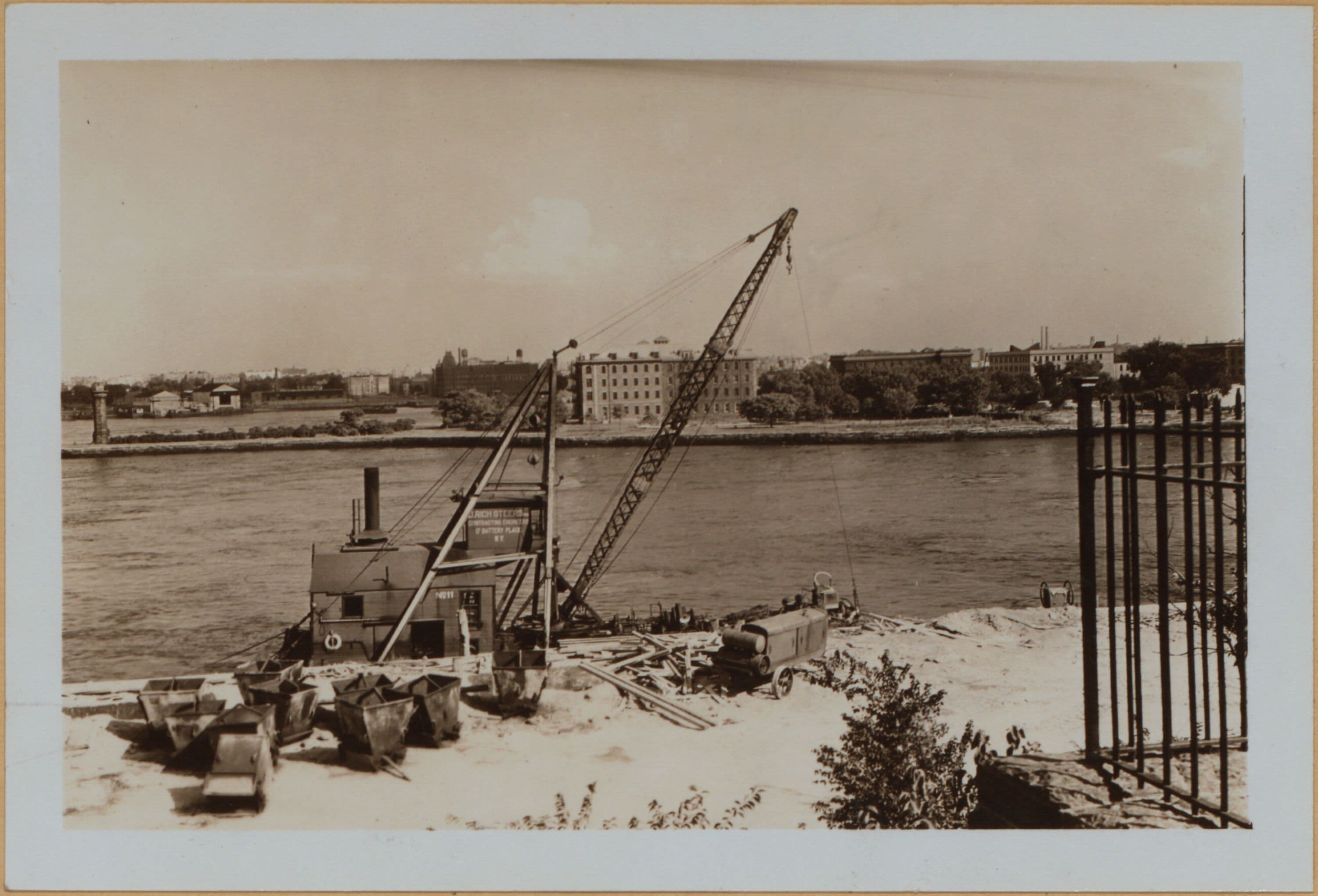 Manhattan: East River Drive - 85th Street (East)