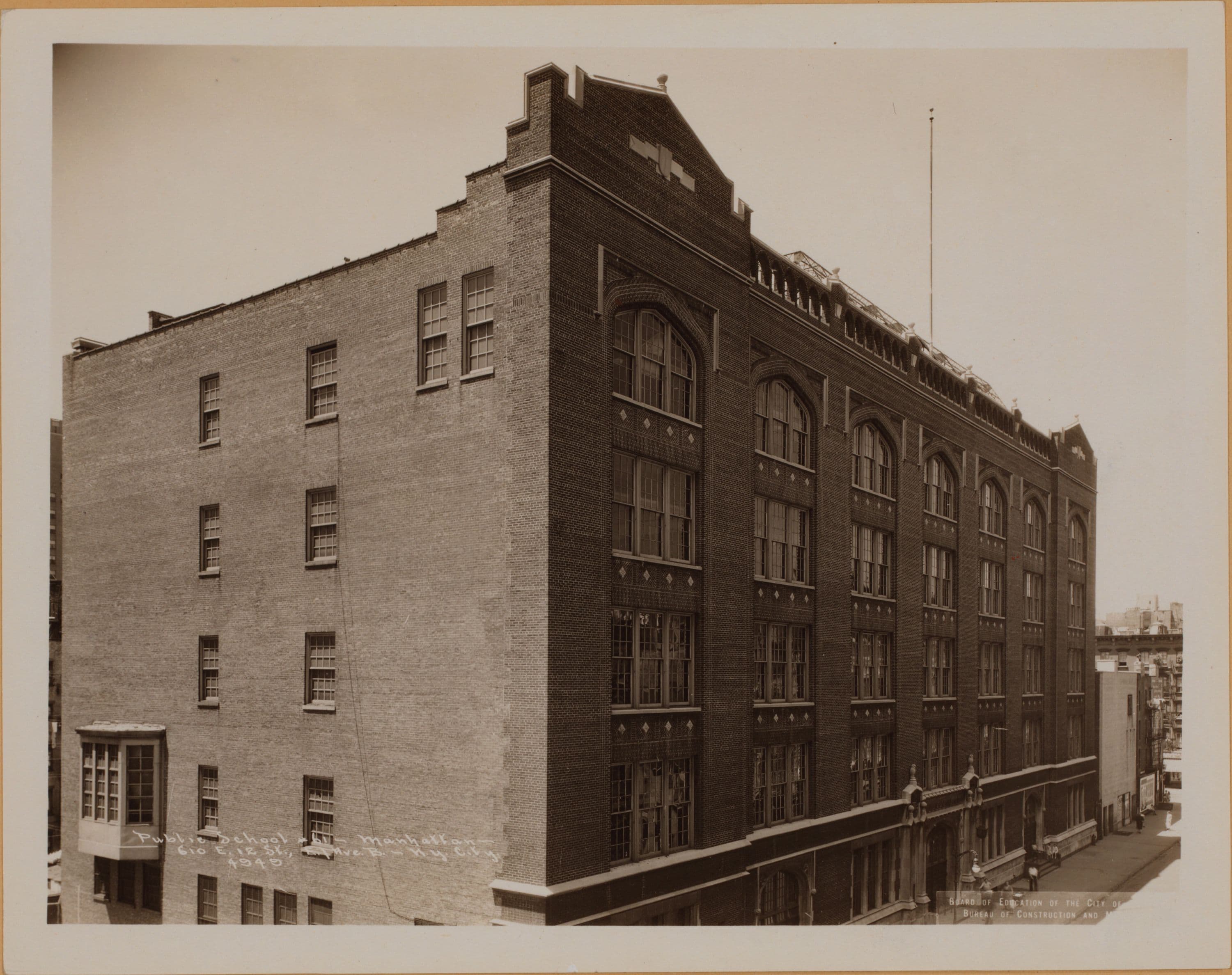 Manhattan: 12th Street (East) - Avenue B, 1920