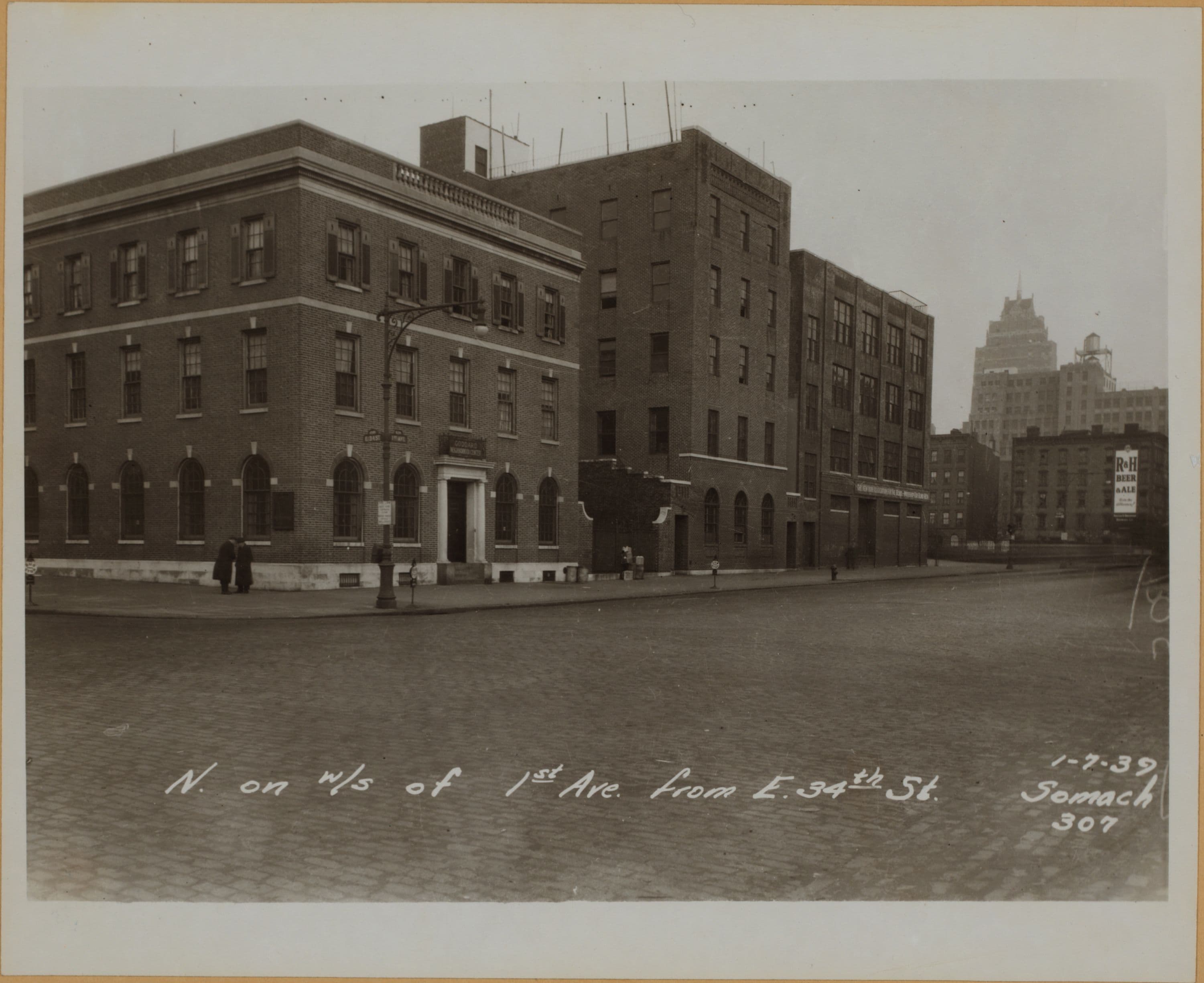 Manhattan: 1st Ave. - 34th St. E., 1939
