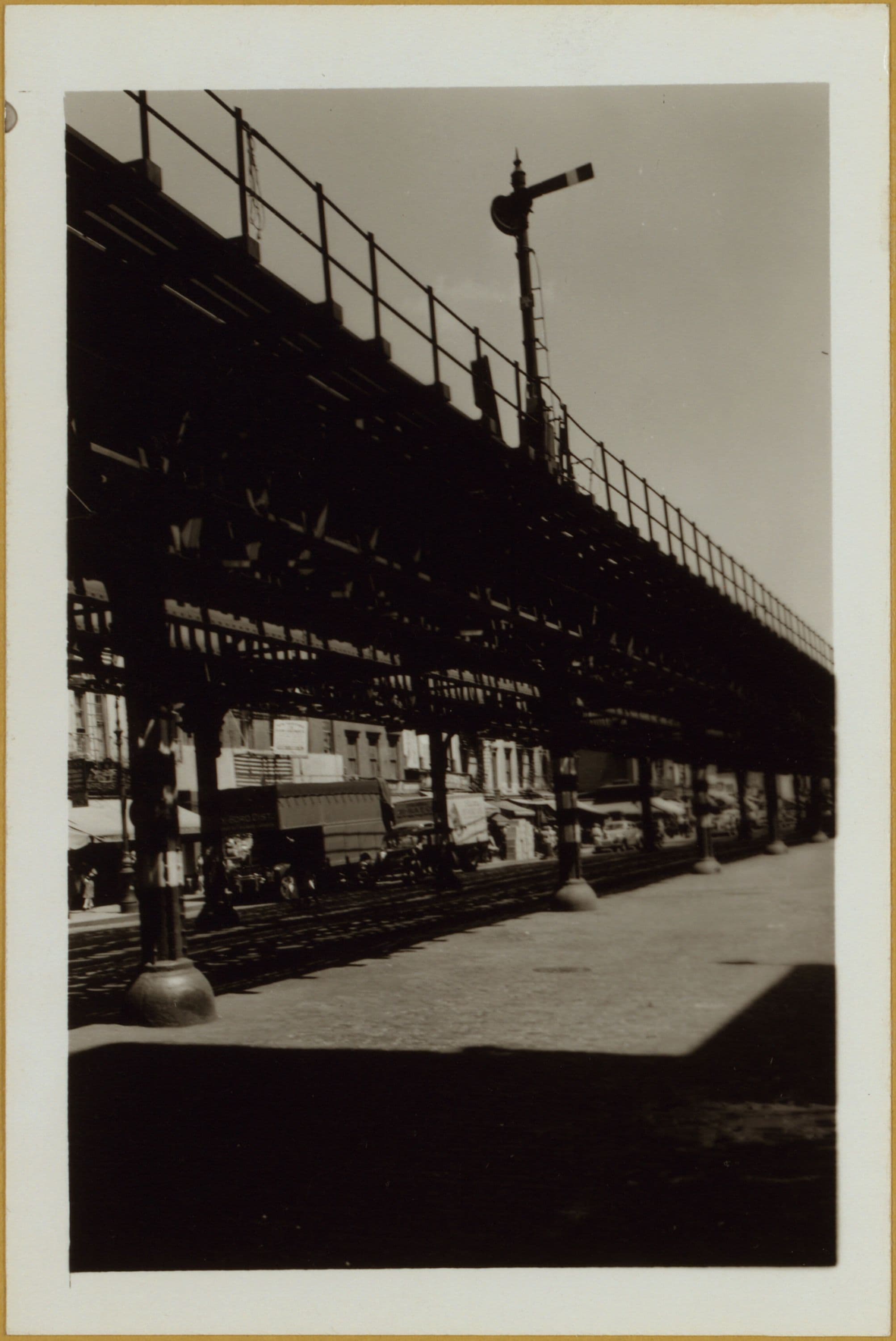 Manhattan: 1st Ave. - 10th St., 1942