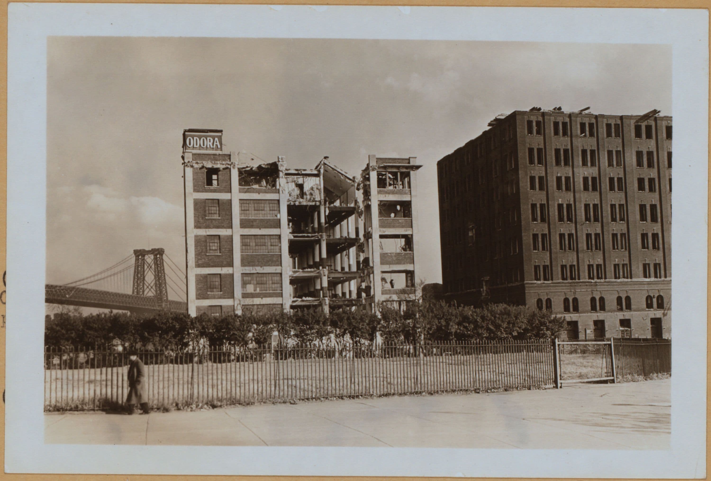 Manhattan: Corlears Street - Cherry Street