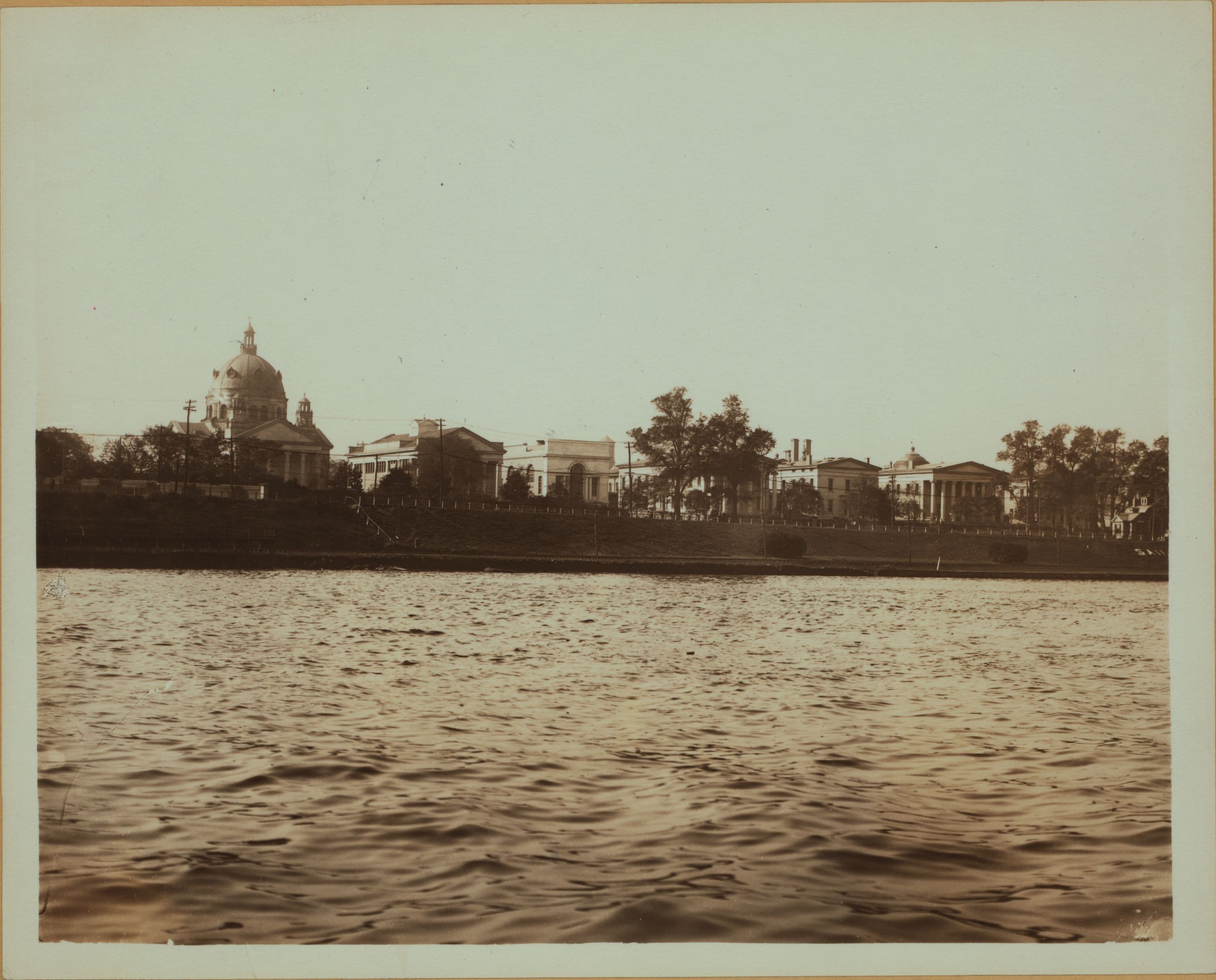 Richmond: Richmond Terrace - Tysen Street
