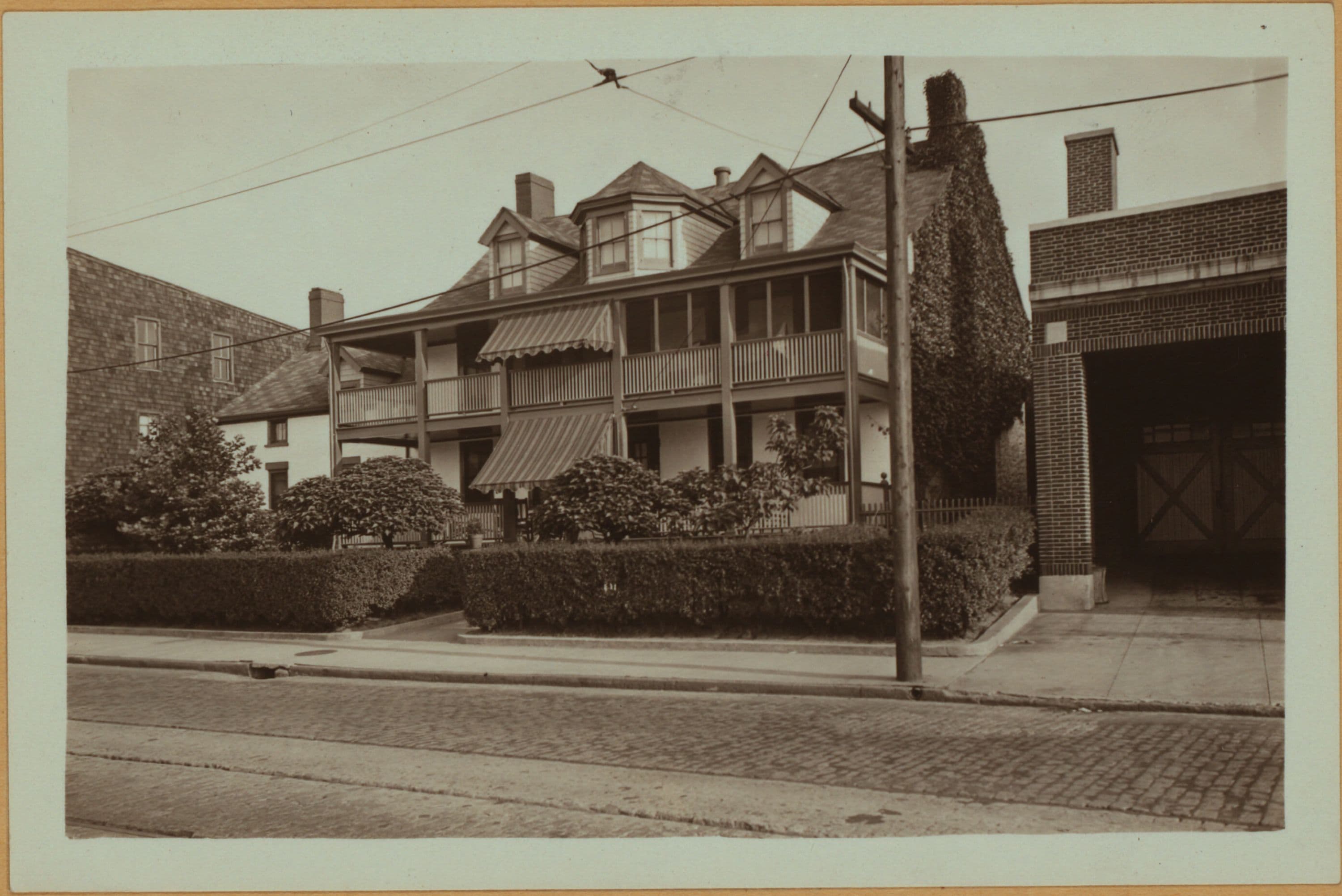 Richmond: Richmond Terrace - Tysen Street