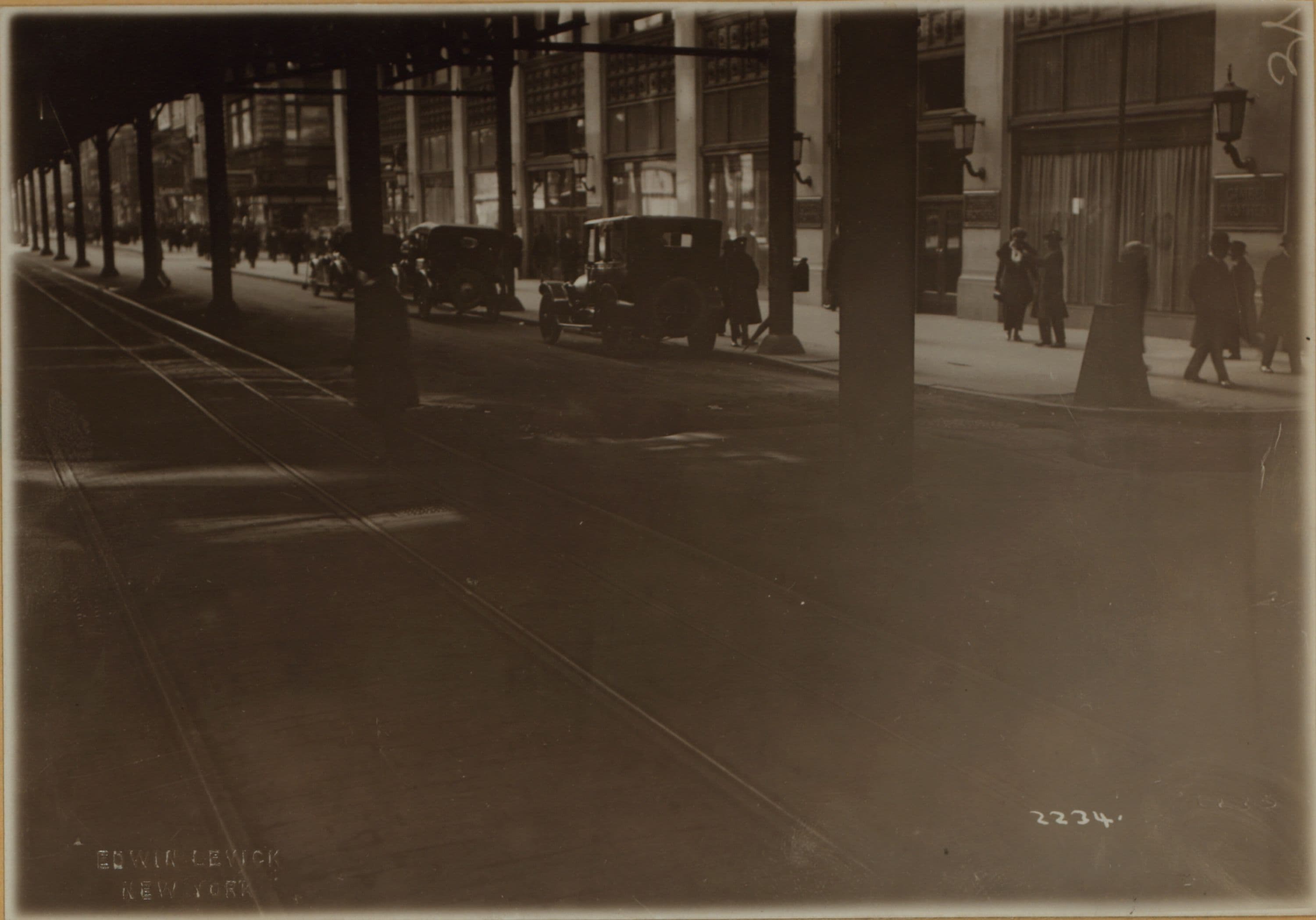 Manhattan: 6th Avenue - 33rd Street
