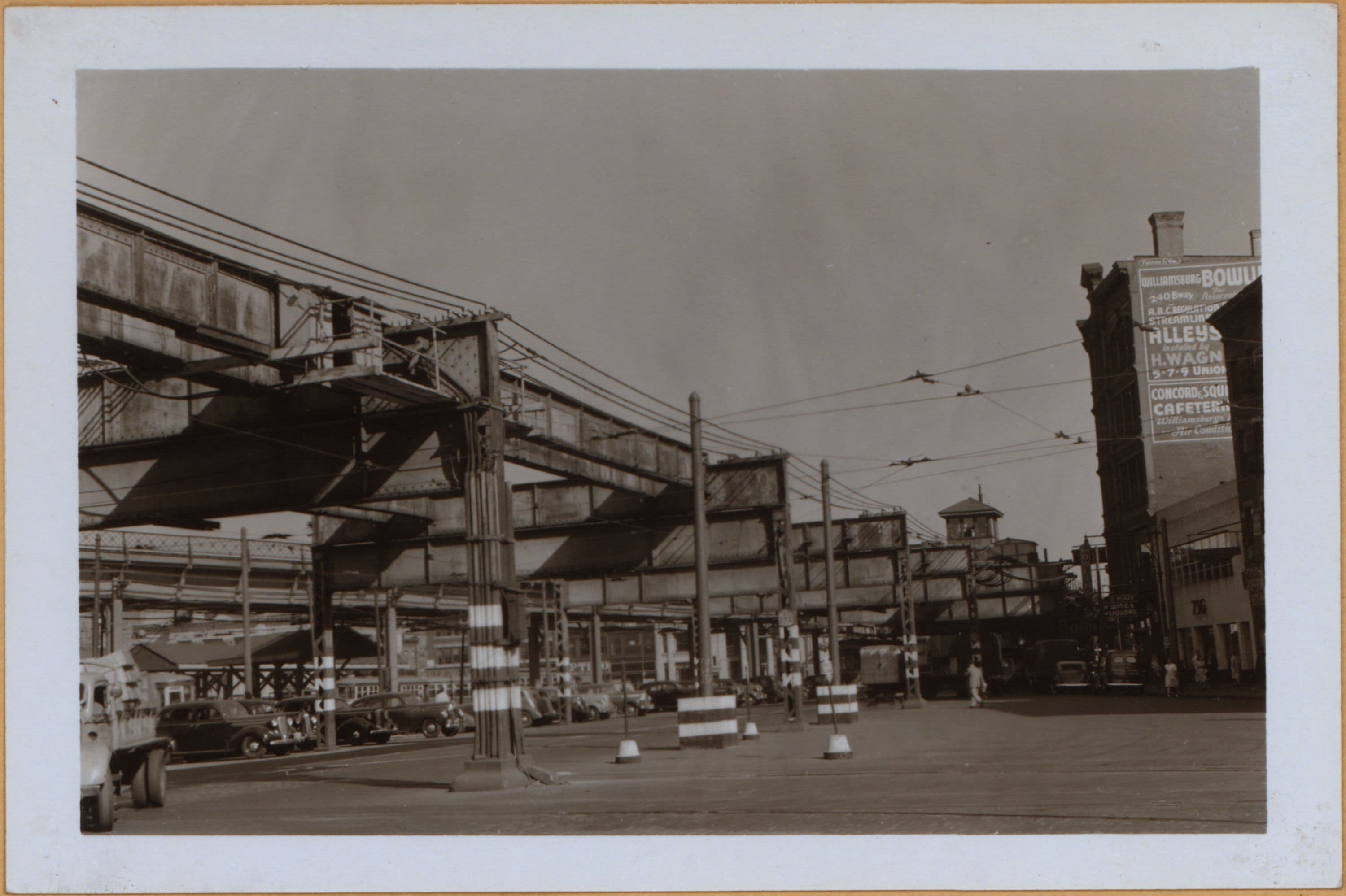 Brooklyn: Broadway - Roebling Street