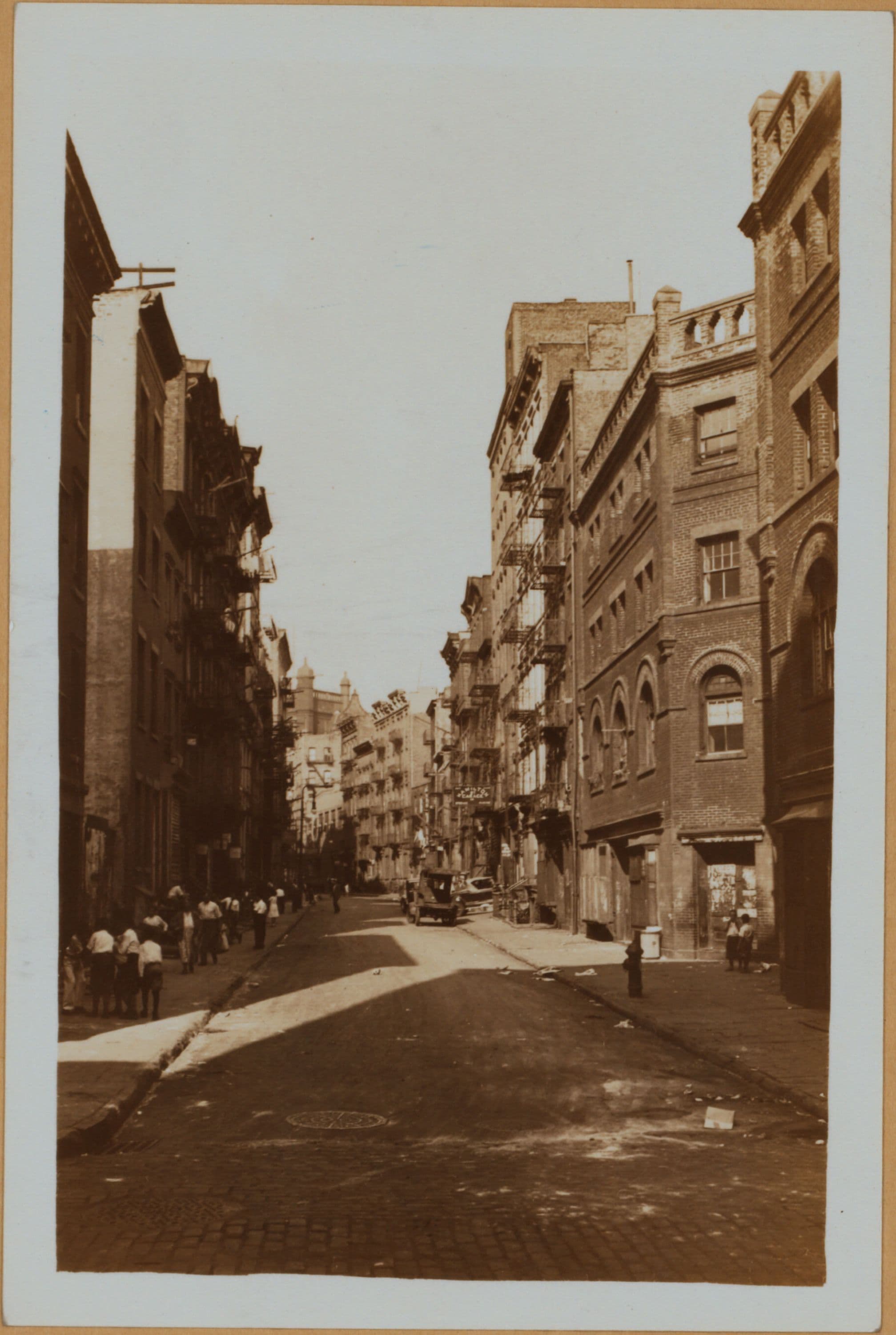 Manhattan: Hamilton Street - Catherine Street