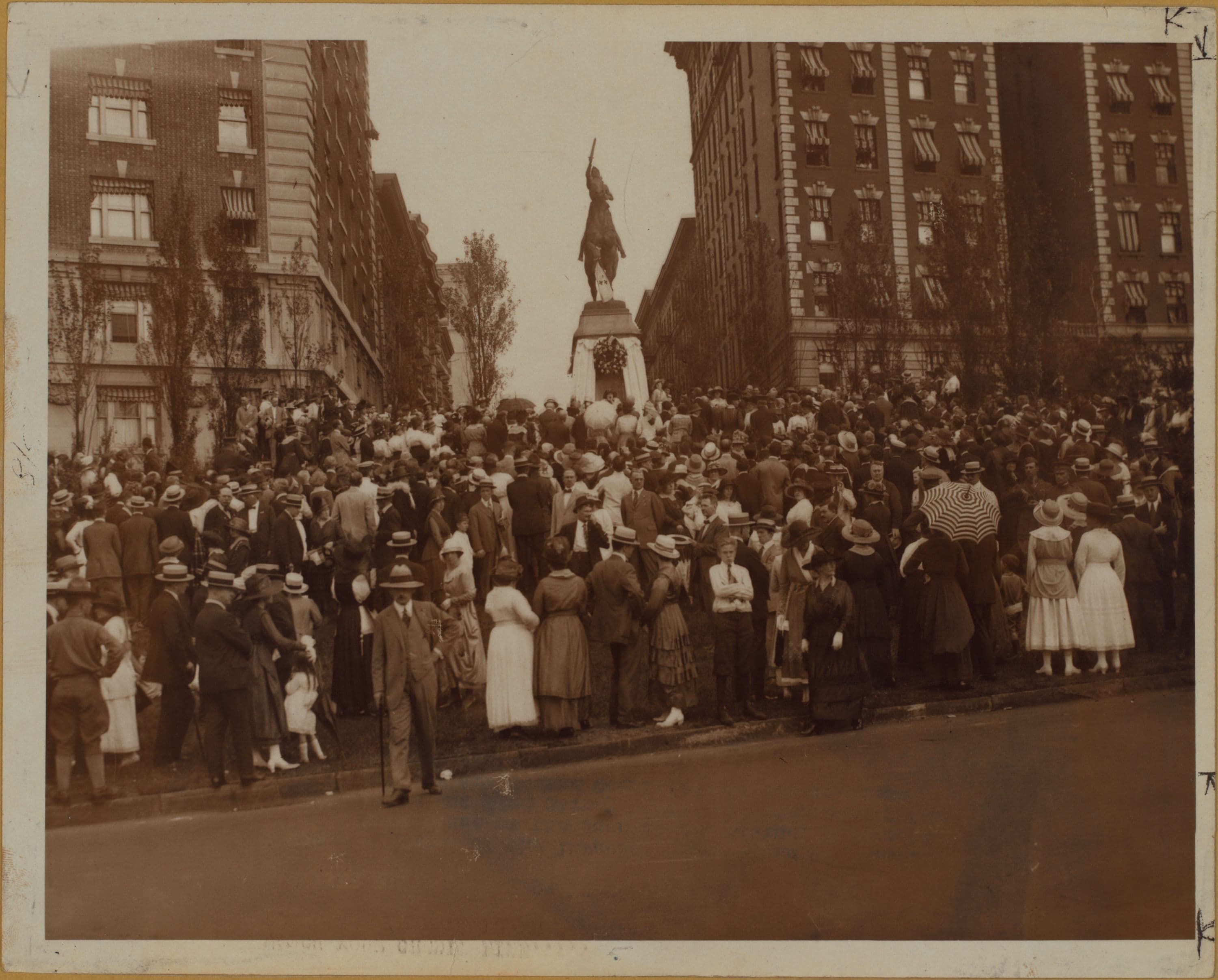 Manhattan: Riverside Drive - 93rd Street, 1918