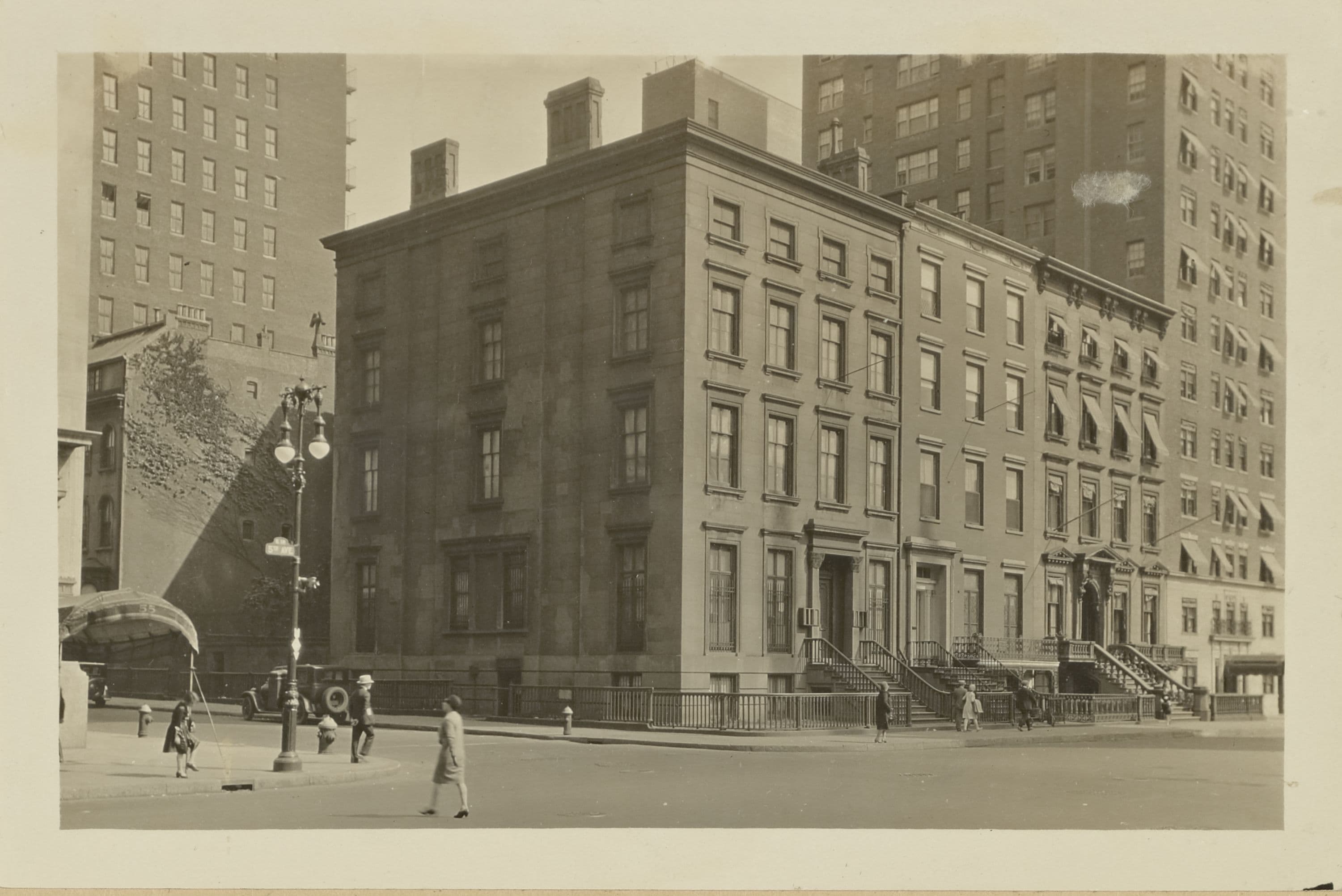 Manhattan: 5th Avenue - 12th Street, 1928