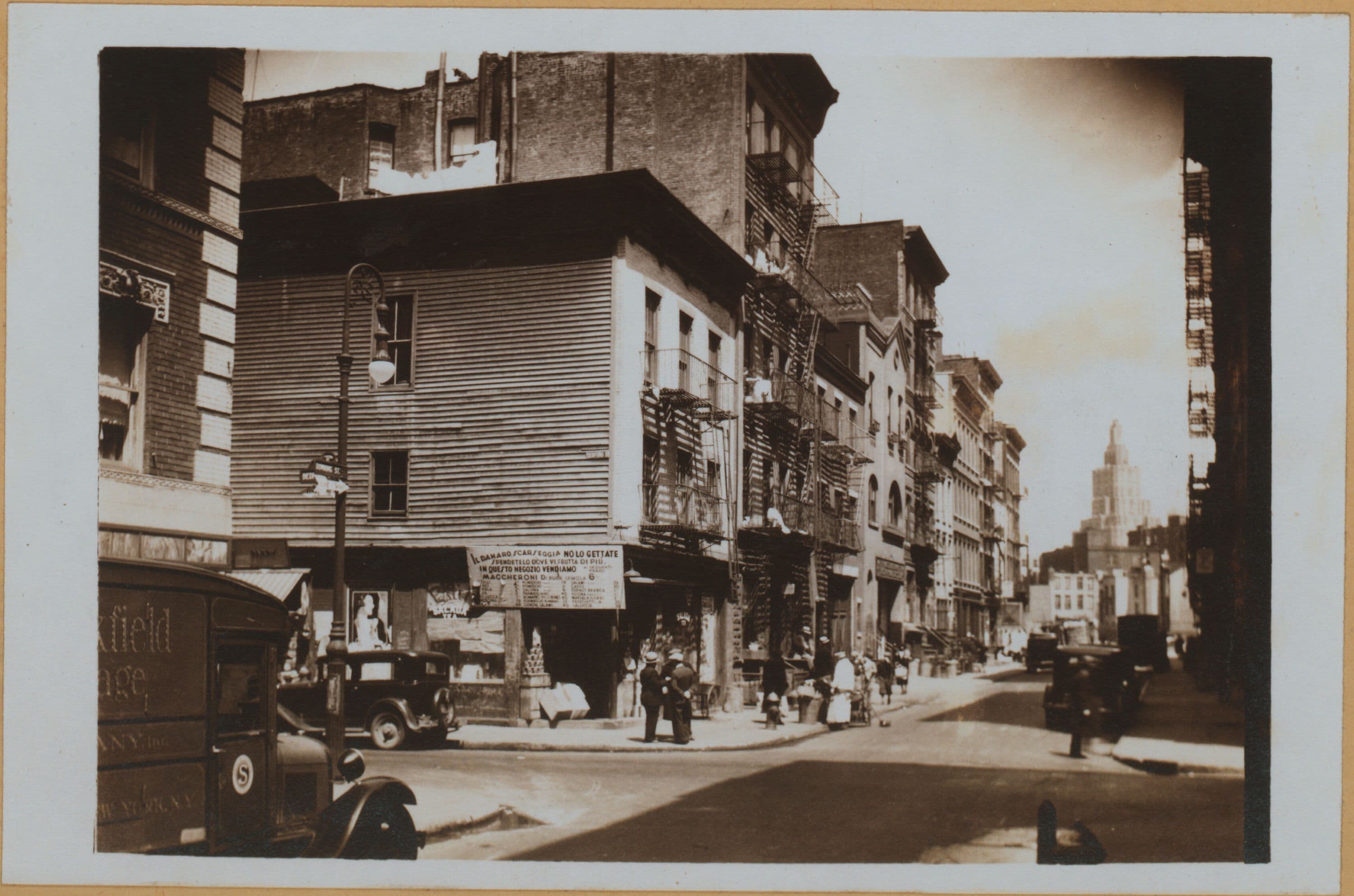 Manhattan: Downing Street - Bedford Street, 1926–1932